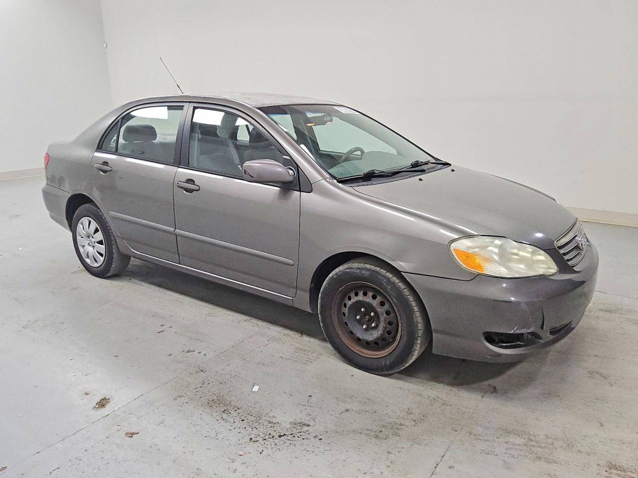 2004 Toyota Corolla Le Gray vin: 1NXBR32EX4Z336600