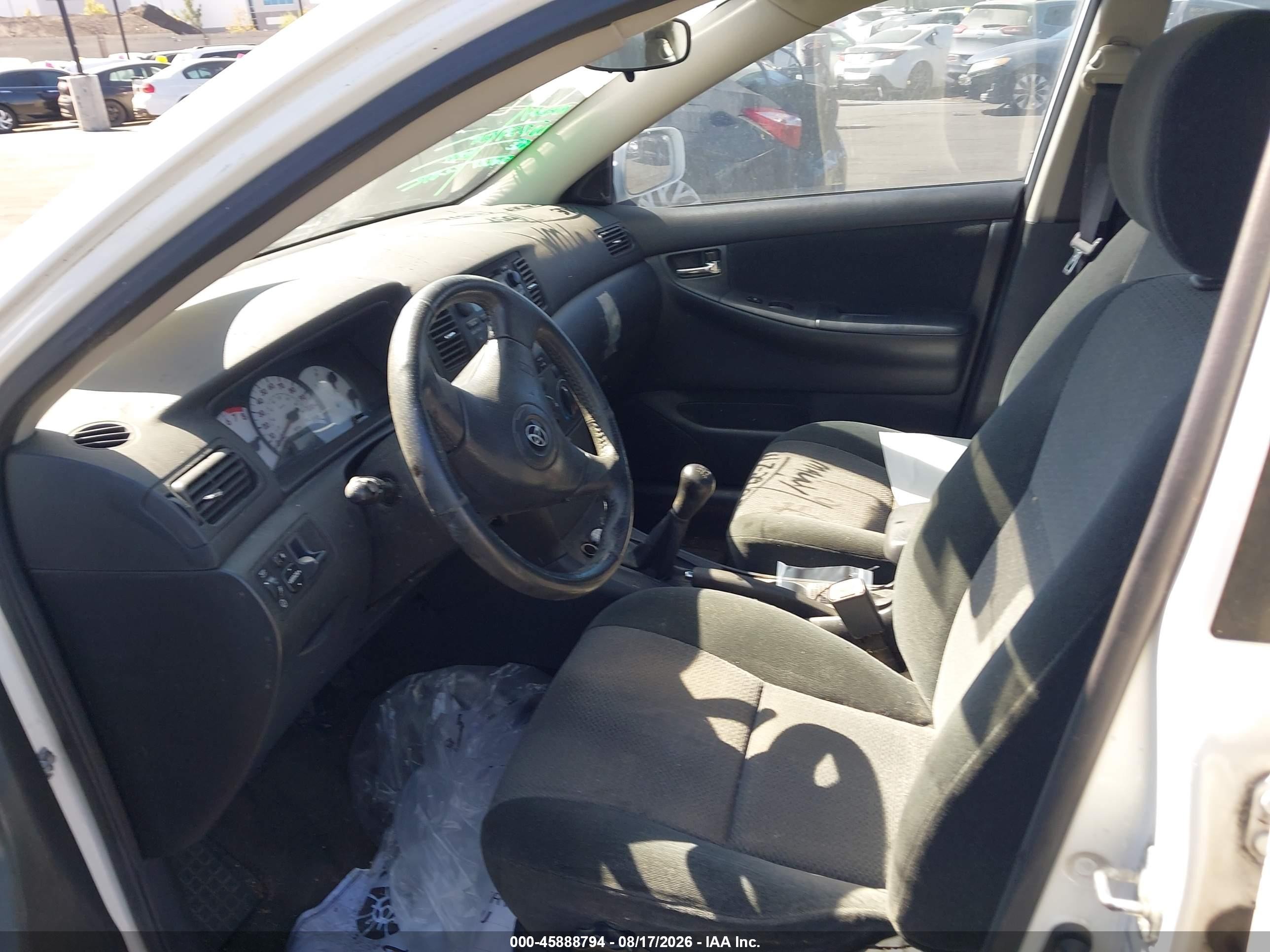 2004 Toyota Corolla S White vin: 1NXBR32EX4Z337293