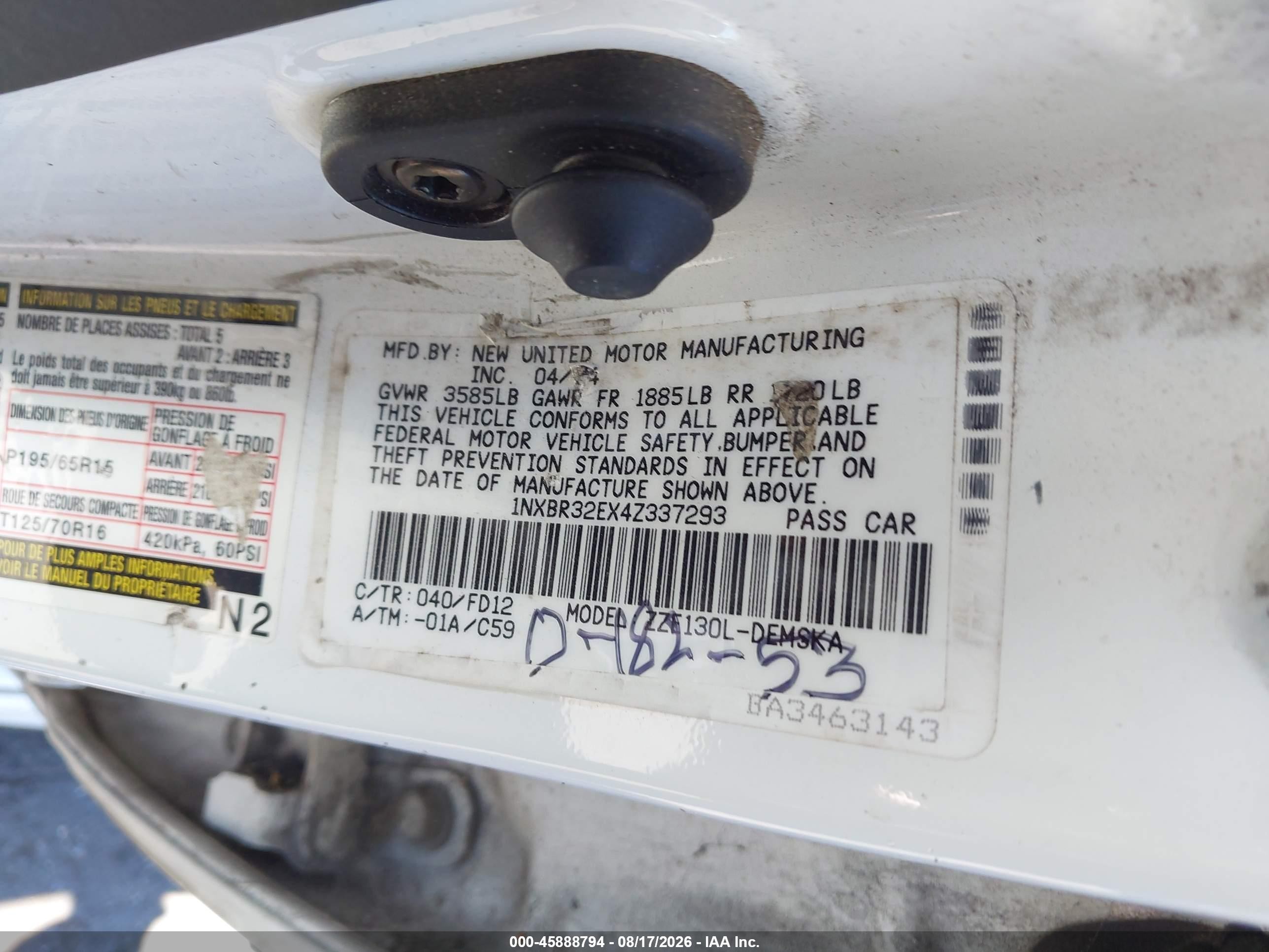 2004 Toyota Corolla S White vin: 1NXBR32EX4Z337293