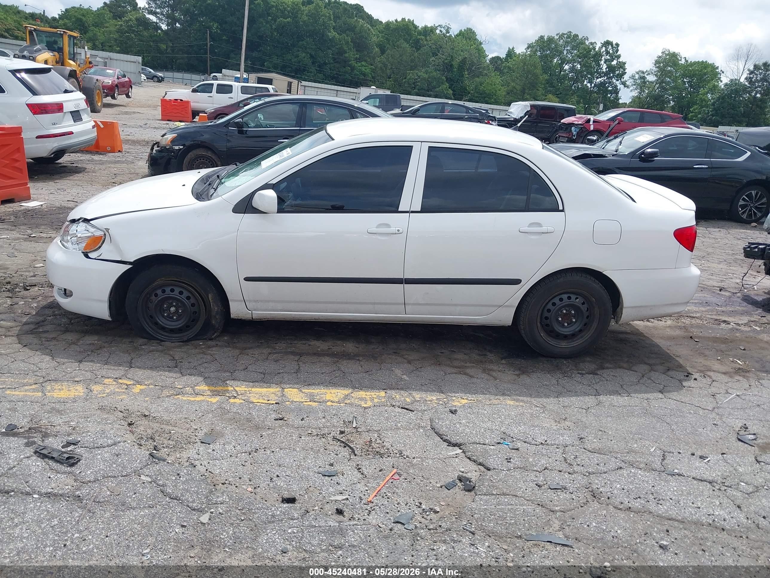 2005 Toyota Corolla Ce Белый vin: 1NXBR32EX5Z351101