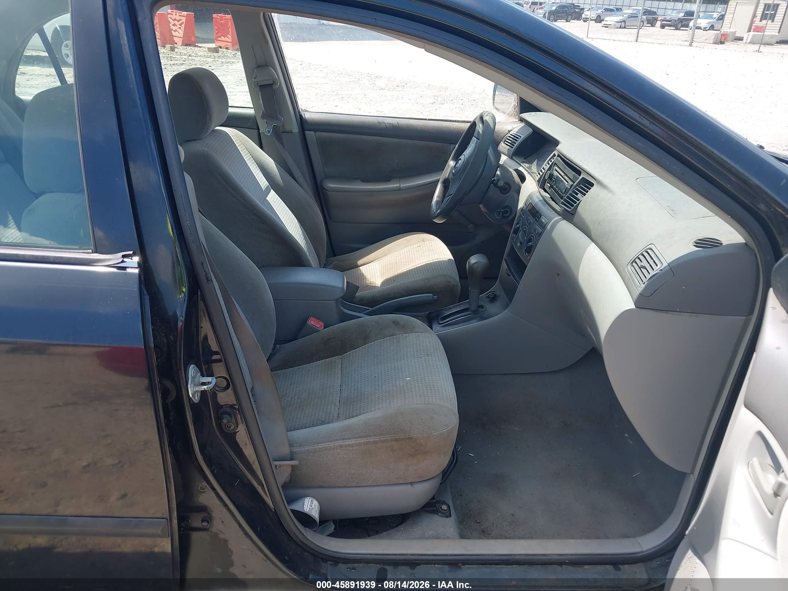 2005 Toyota Corolla Ce Black vin: 1NXBR32EX5Z389945