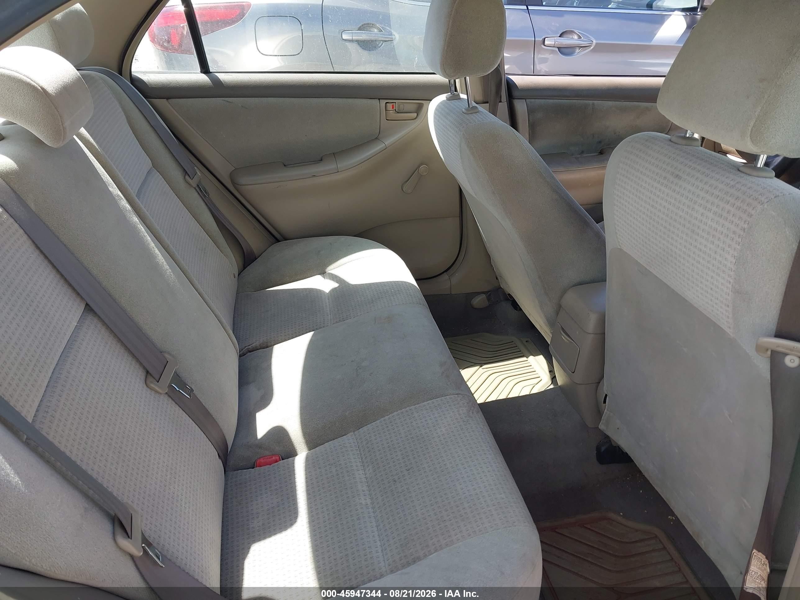 2005 Toyota Corolla Ce Beige vin: 1NXBR32EX5Z418750