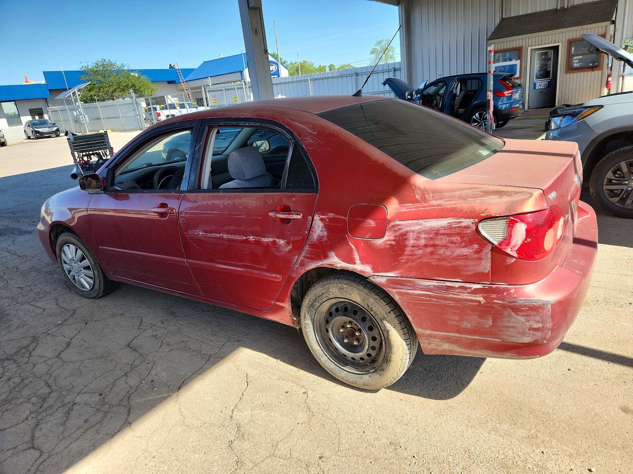 2005 Toyota Corolla Le Red vin: 1NXBR32EX5Z420854