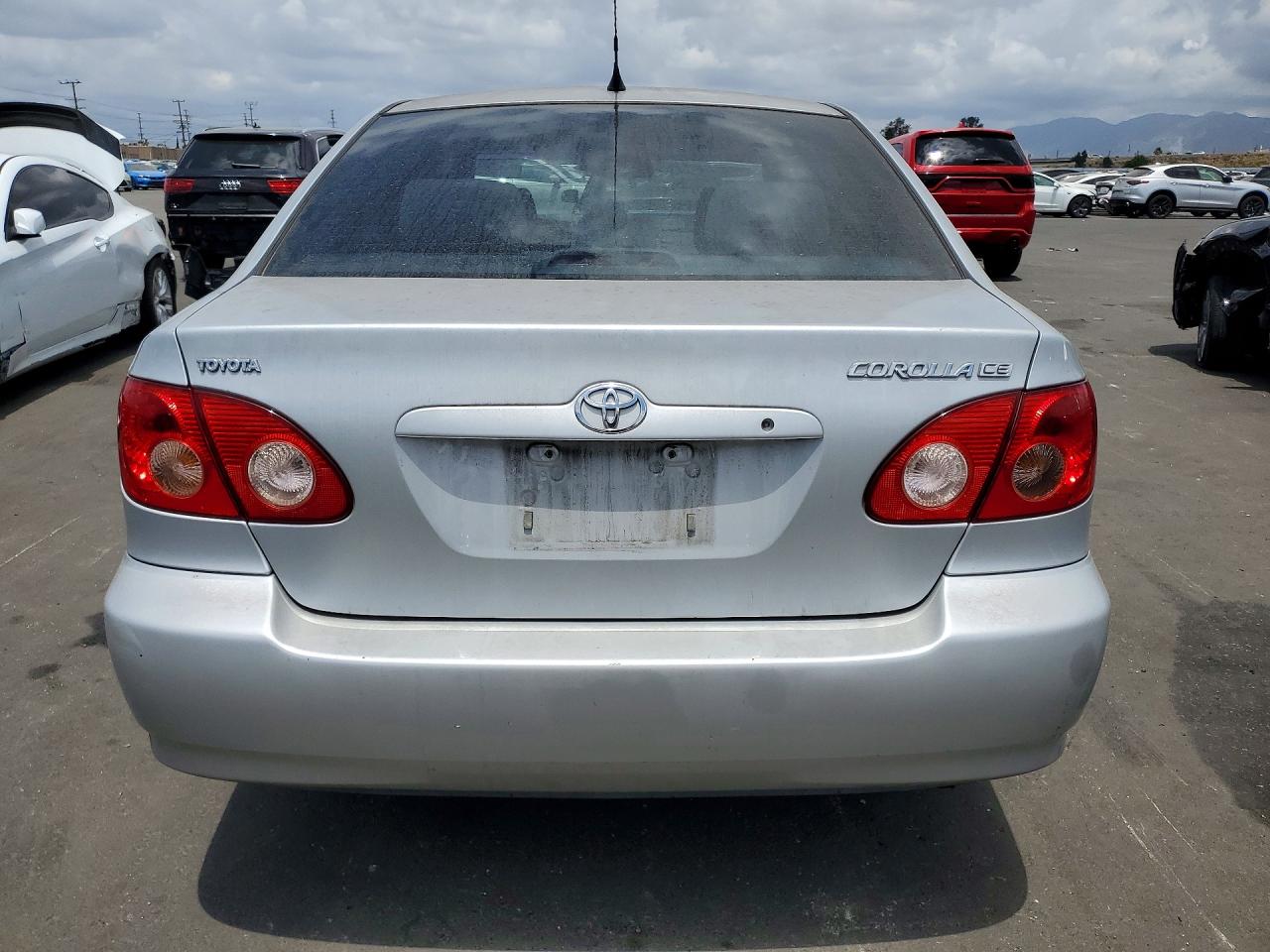 2005 Toyota Corolla Ce Silver vin: 1NXBR32EX5Z422815