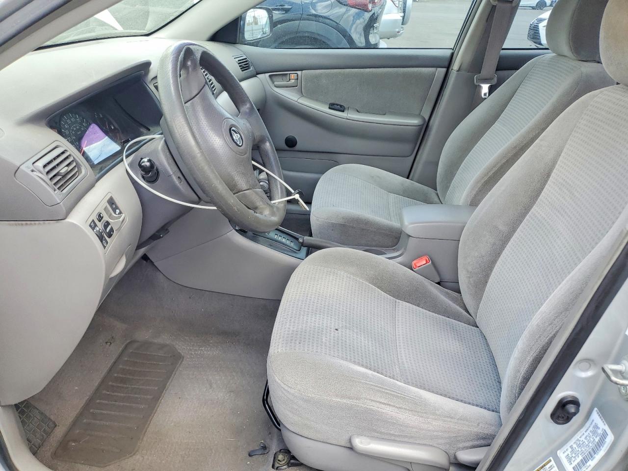2005 Toyota Corolla Ce Silver vin: 1NXBR32EX5Z422815