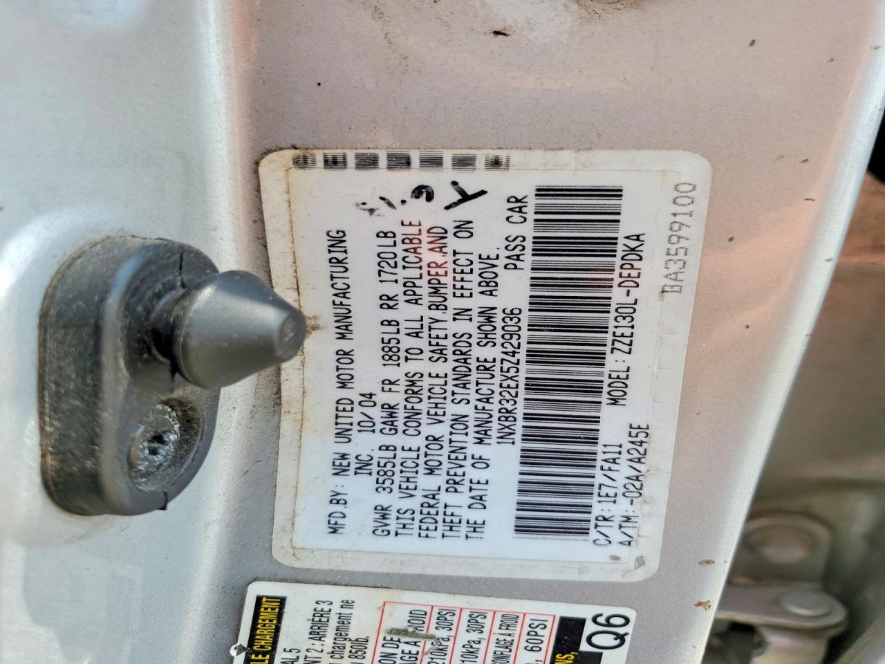 2005 Toyota Corolla Ce Silver vin: 1NXBR32EX5Z429036