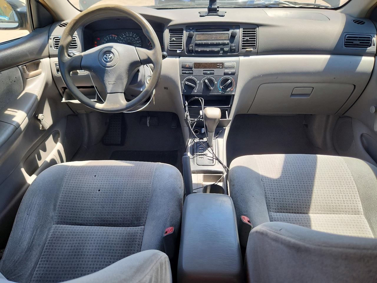 2005 Toyota Corolla Ce Silver vin: 1NXBR32EX5Z459699