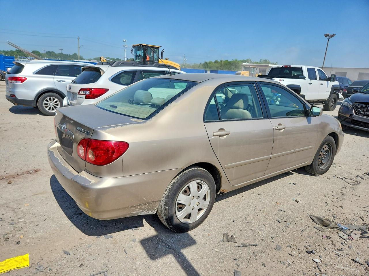 2005 Toyota Corolla Le Gold vin: 1NXBR32EX5Z472646