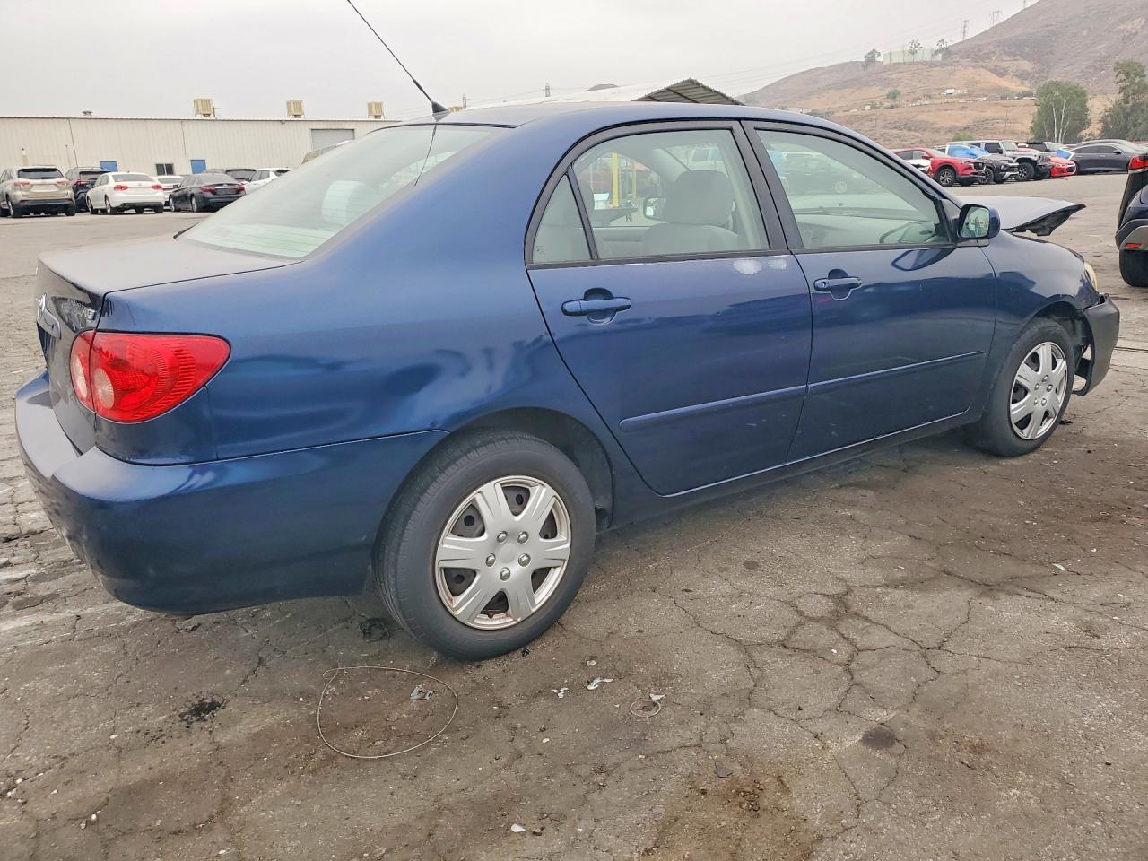 2005 Toyota Corolla Le Blue vin: 1NXBR32EX5Z473098