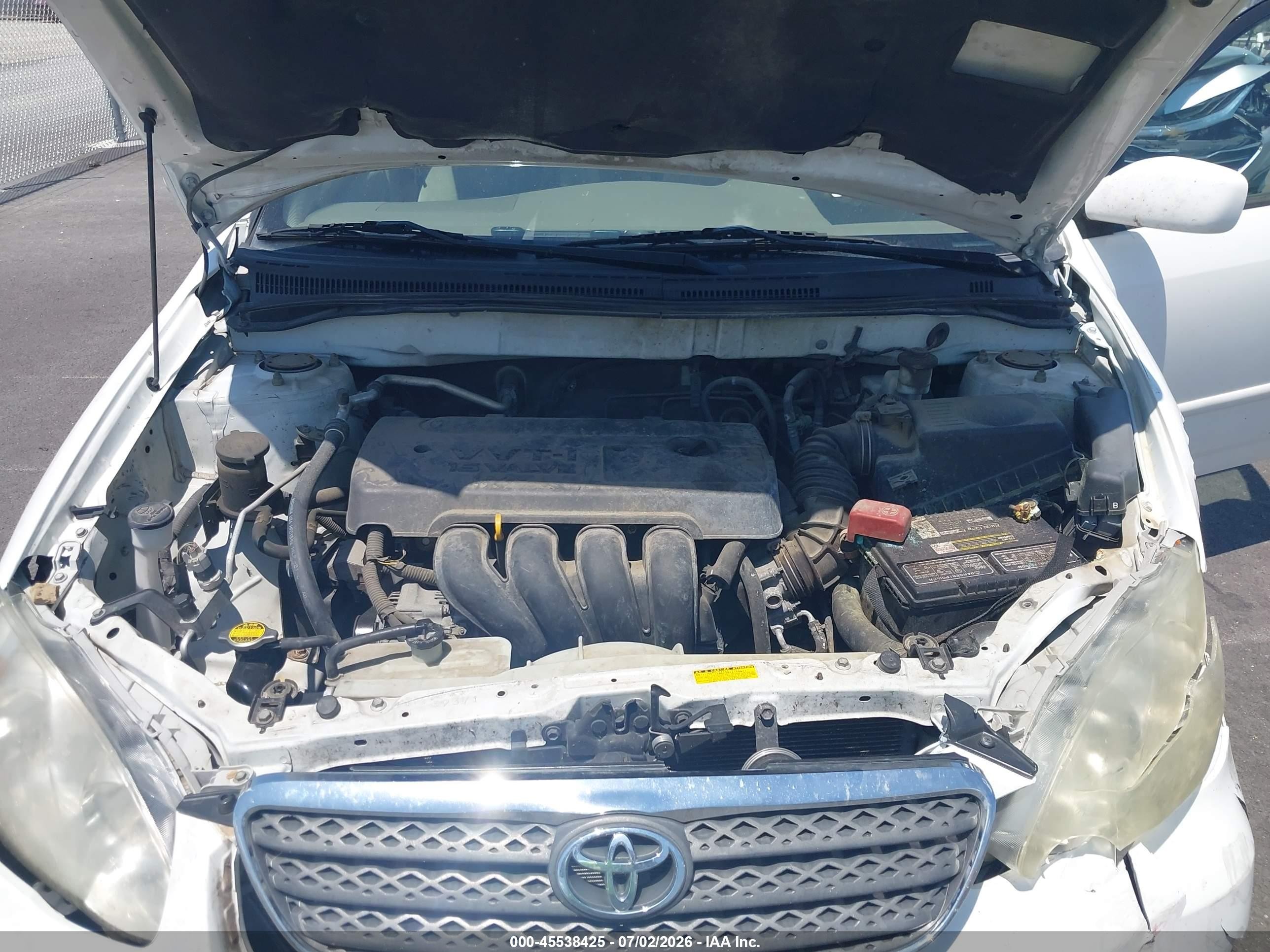 2005 Toyota Corolla Le White vin: 1NXBR32EX5Z485557