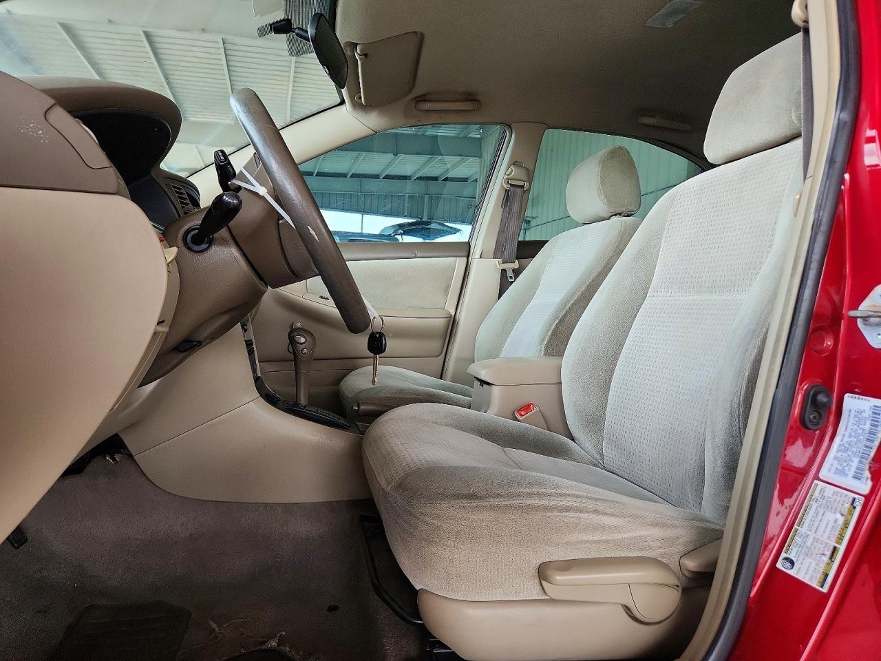 2005 Toyota Corolla Ce Red vin: 1NXBR32EX5Z501871