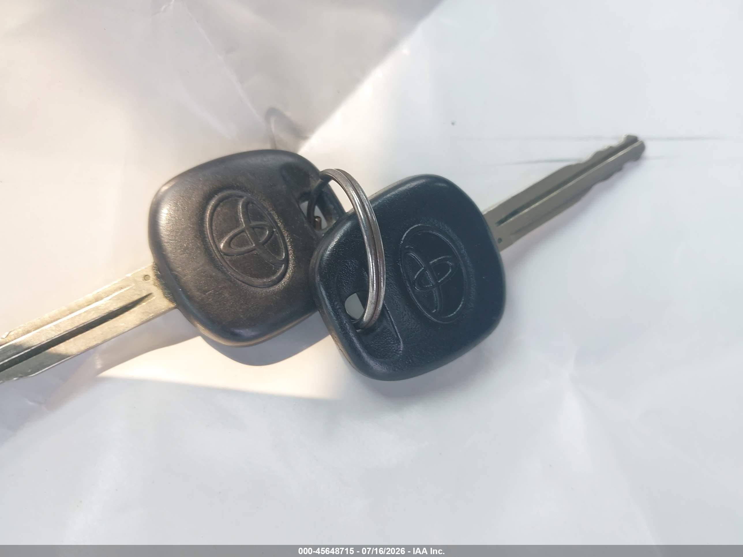 2005 Toyota Corolla Ce Silver vin: 1NXBR32EX5Z504995