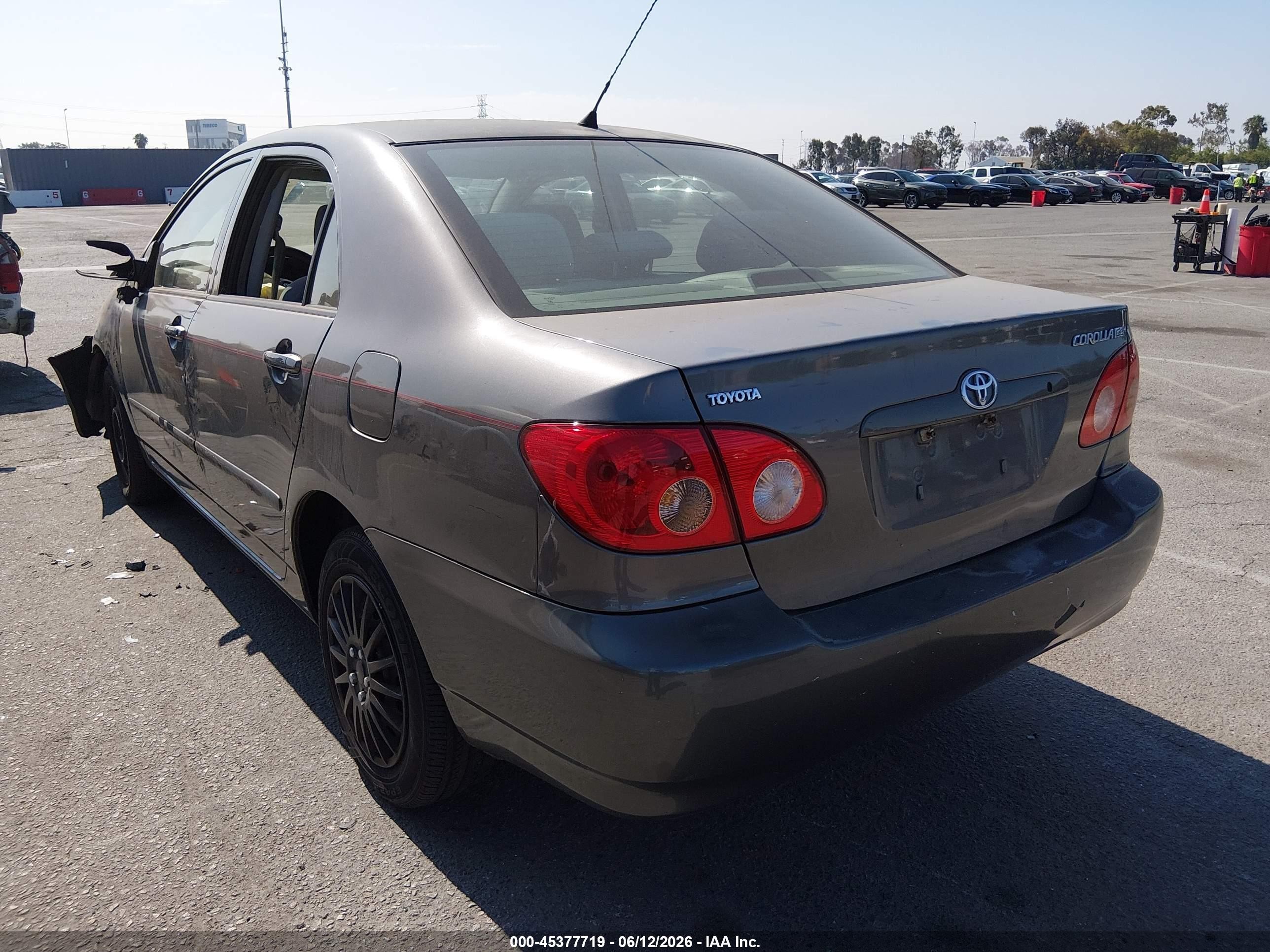 2005 Toyota Corolla Ce Серый vin: 1NXBR32EX5Z547362
