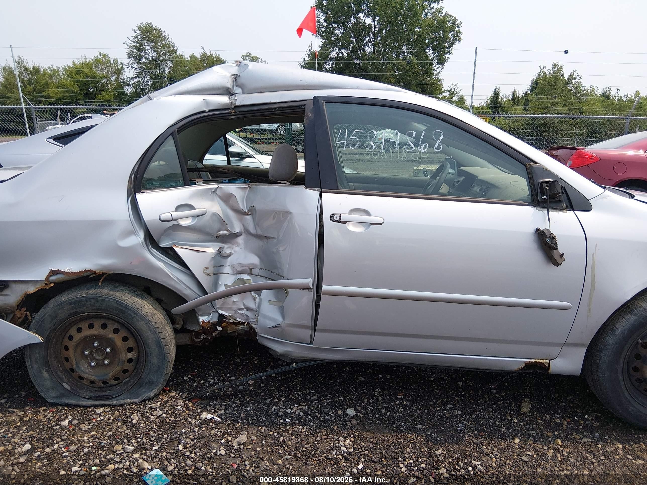 2005 Toyota Corolla Le Silver vin: 1NXBR32EX5Z562461