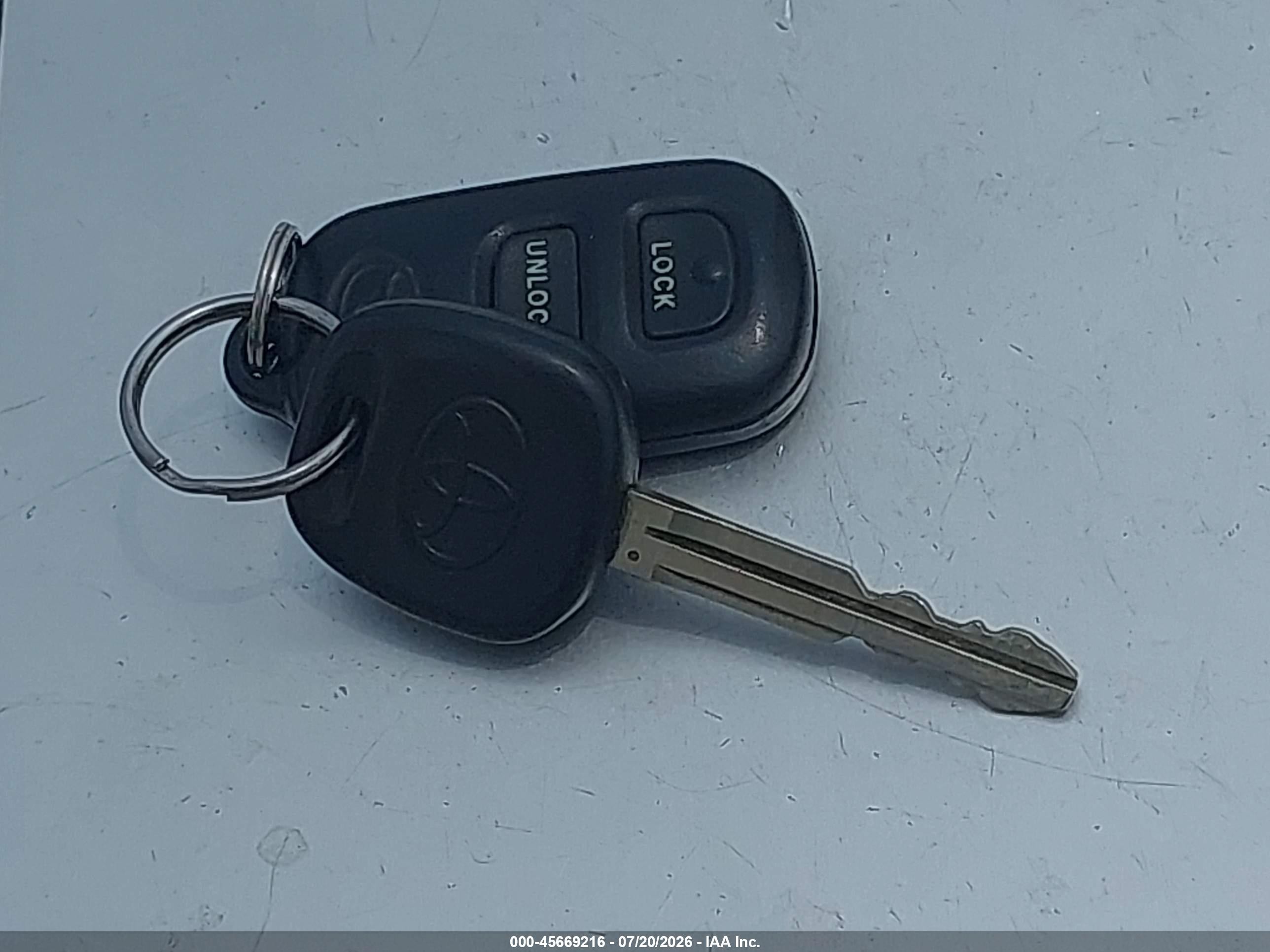 2006 Toyota Corolla Le Silver vin: 1NXBR32EX6Z570190