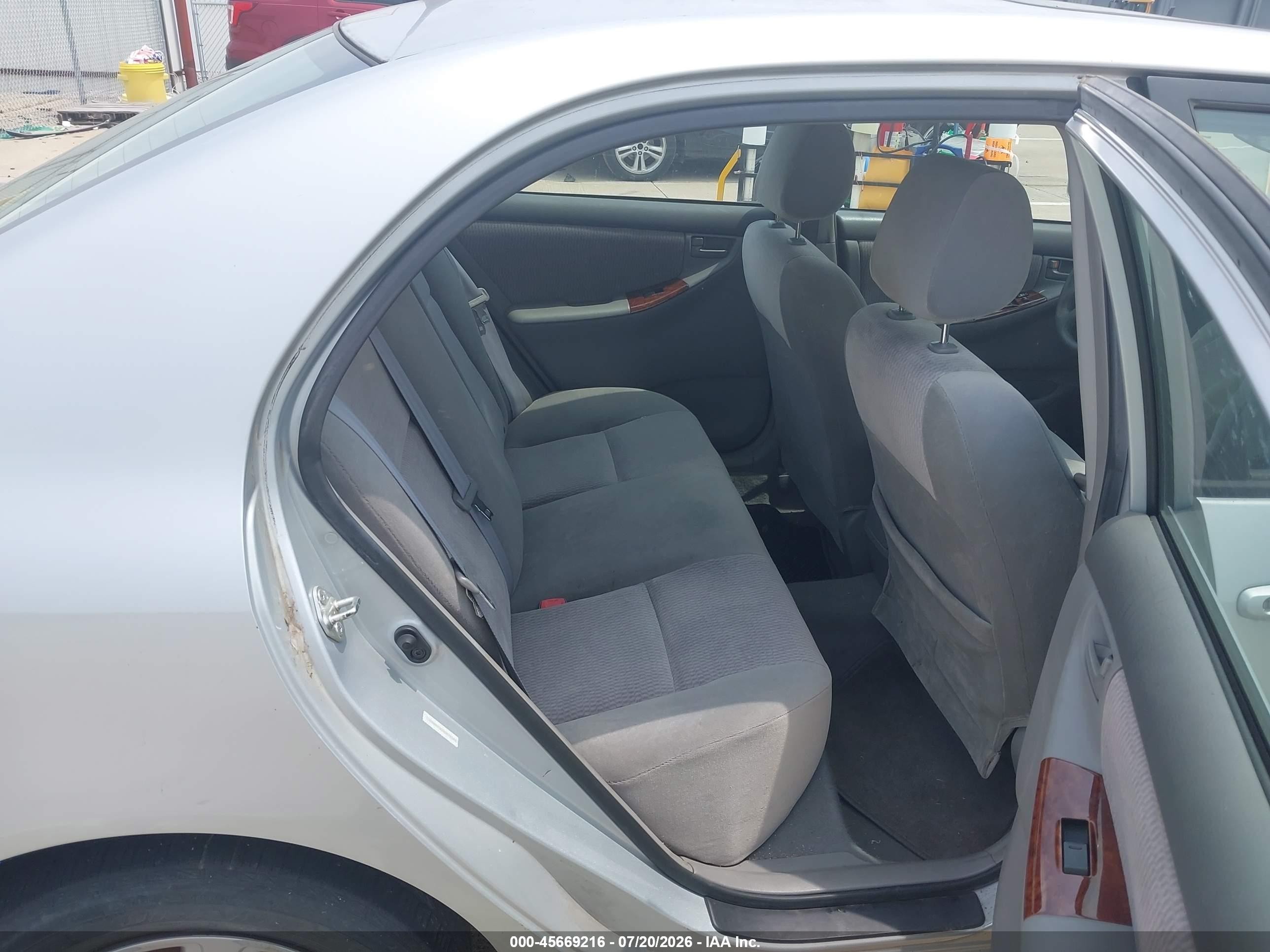 2006 Toyota Corolla Le Silver vin: 1NXBR32EX6Z570190
