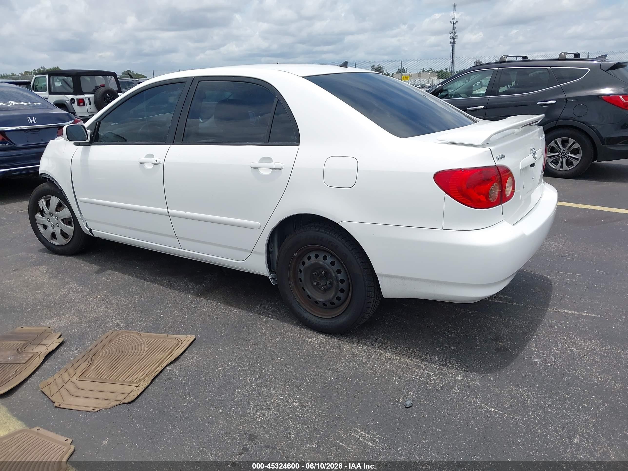 2006 Toyota Corolla Le White vin: 1NXBR32EX6Z584770