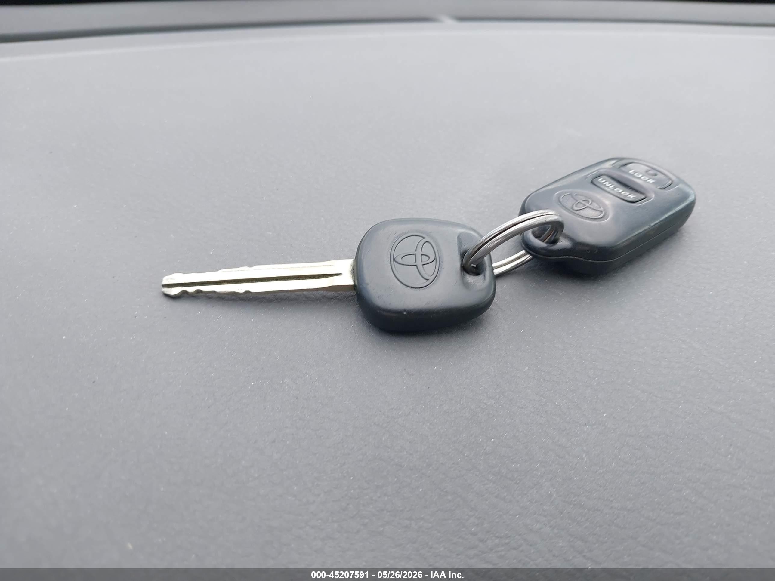 2006 Toyota Corolla Le Серебряный vin: 1NXBR32EX6Z631294