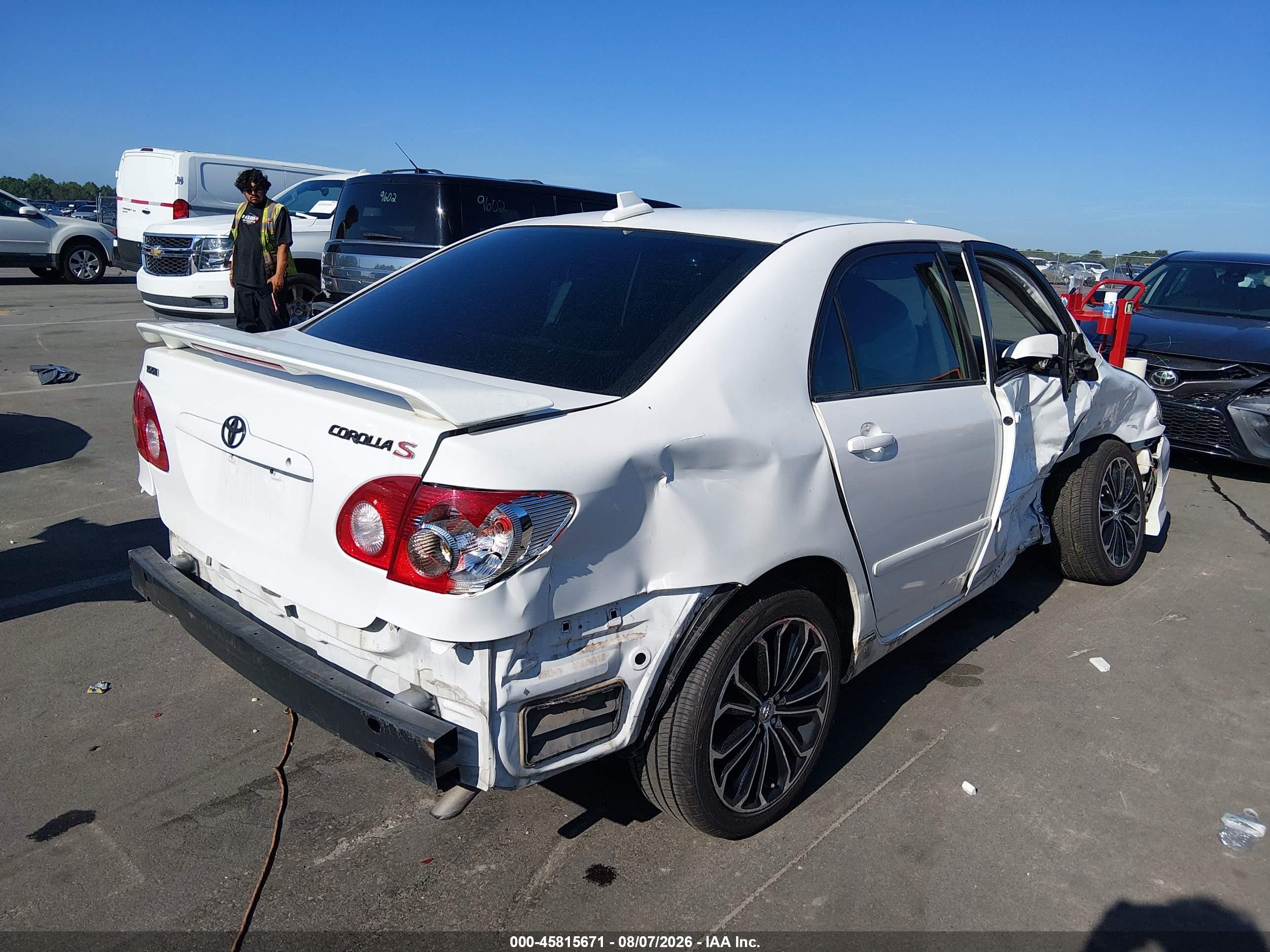 2007 Toyota Corolla S White vin: 1NXBR32EX7Z903957