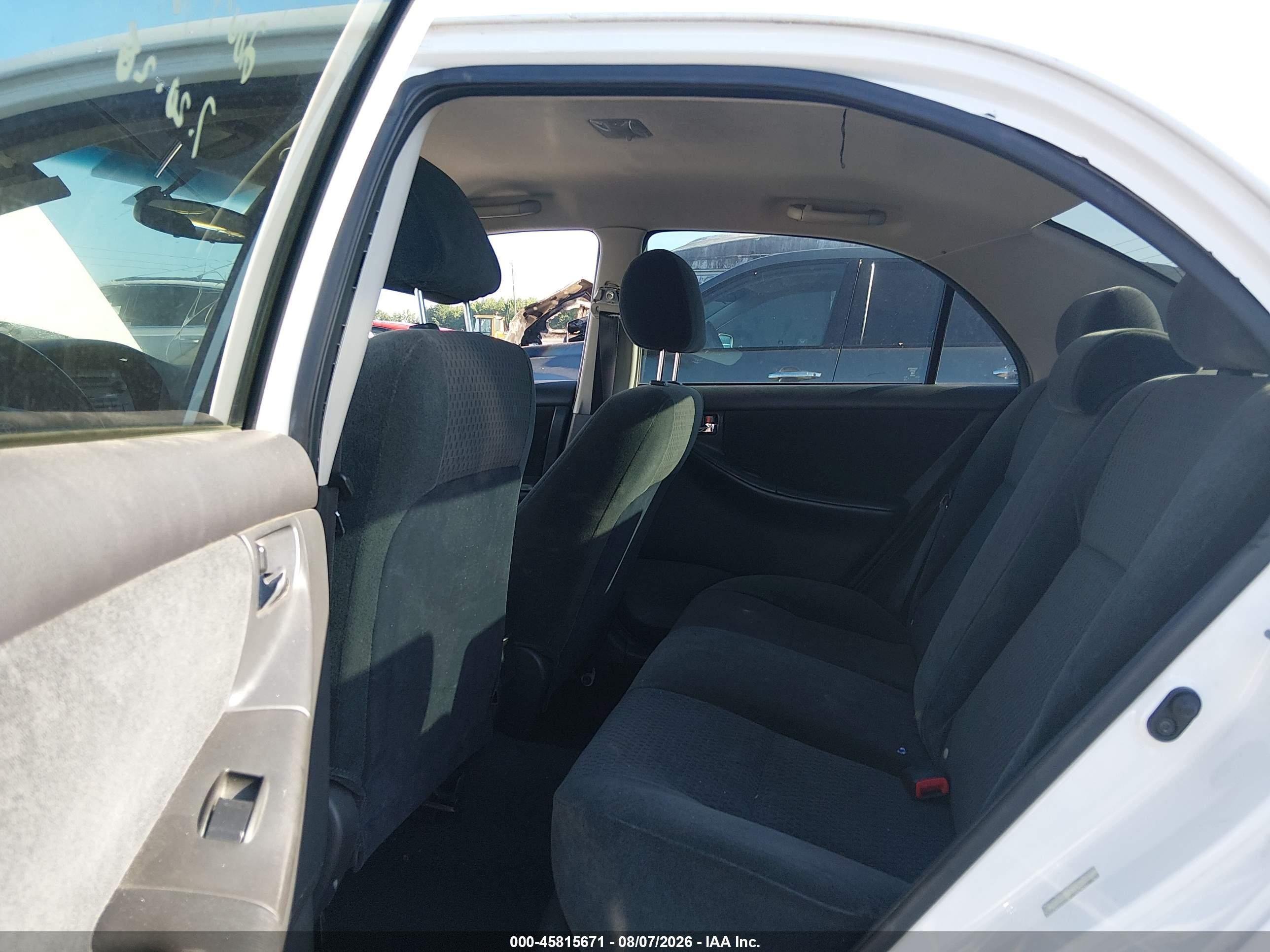 2007 Toyota Corolla S White vin: 1NXBR32EX7Z903957