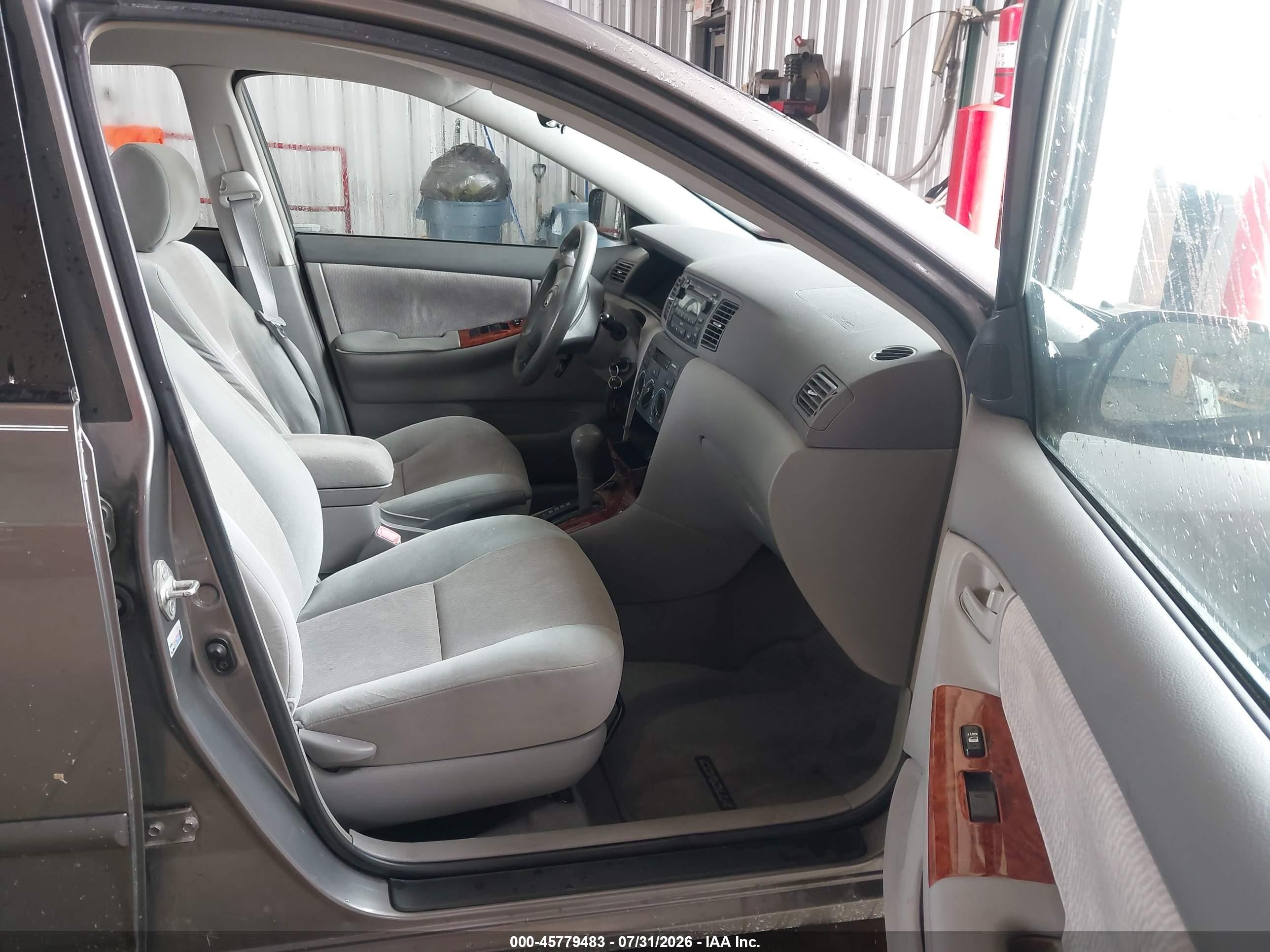 2007 Toyota Corolla Le Gray vin: 1NXBR32EX7Z928681