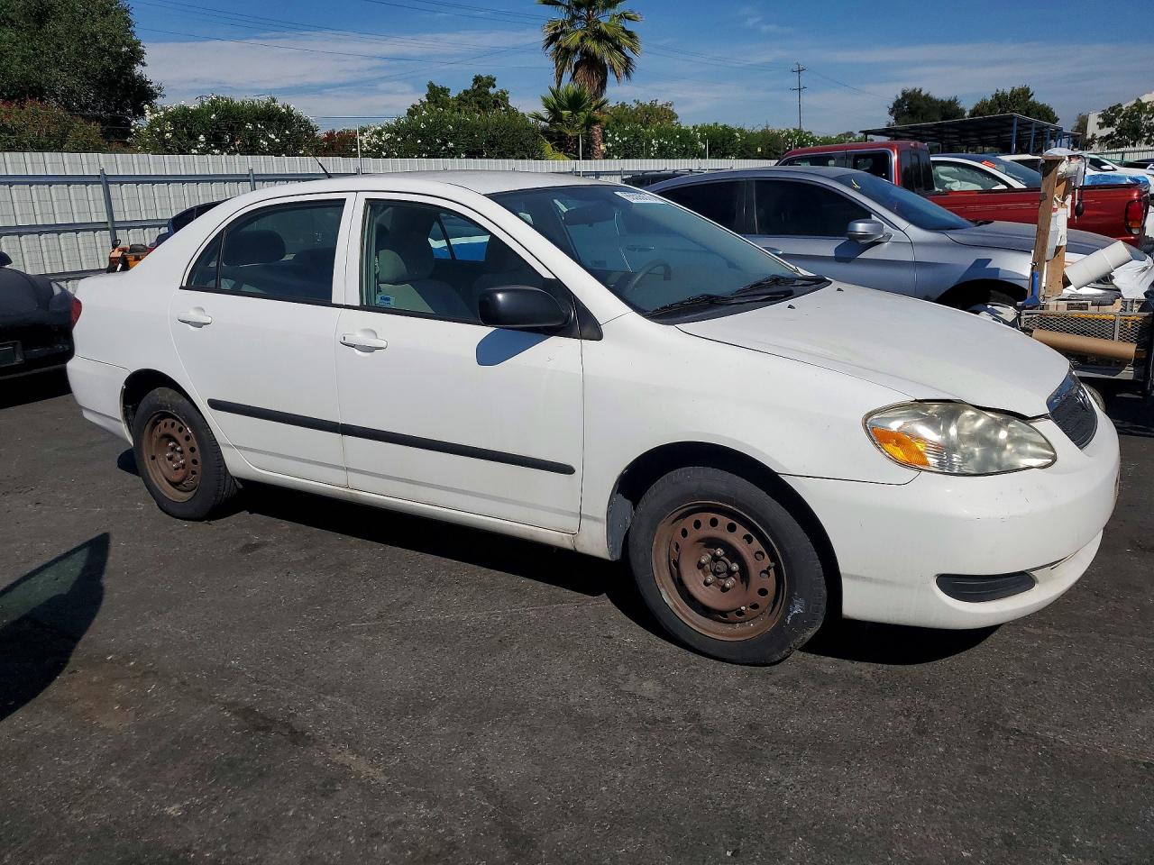 2008 Toyota Corolla Ce White vin: 1NXBR32EX8Z016327