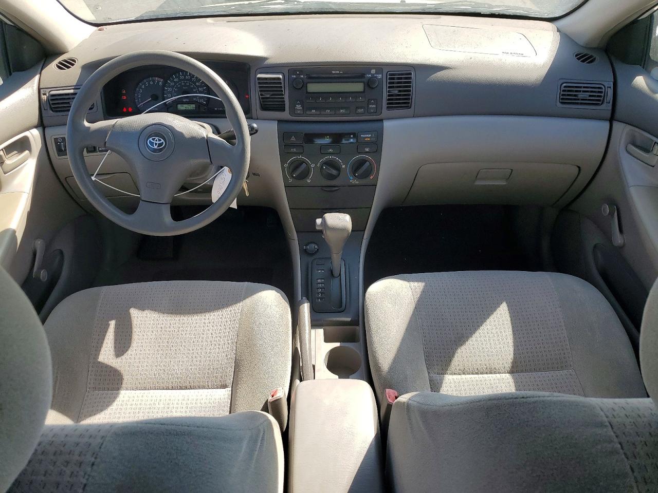 2008 Toyota Corolla Ce White vin: 1NXBR32EX8Z016327