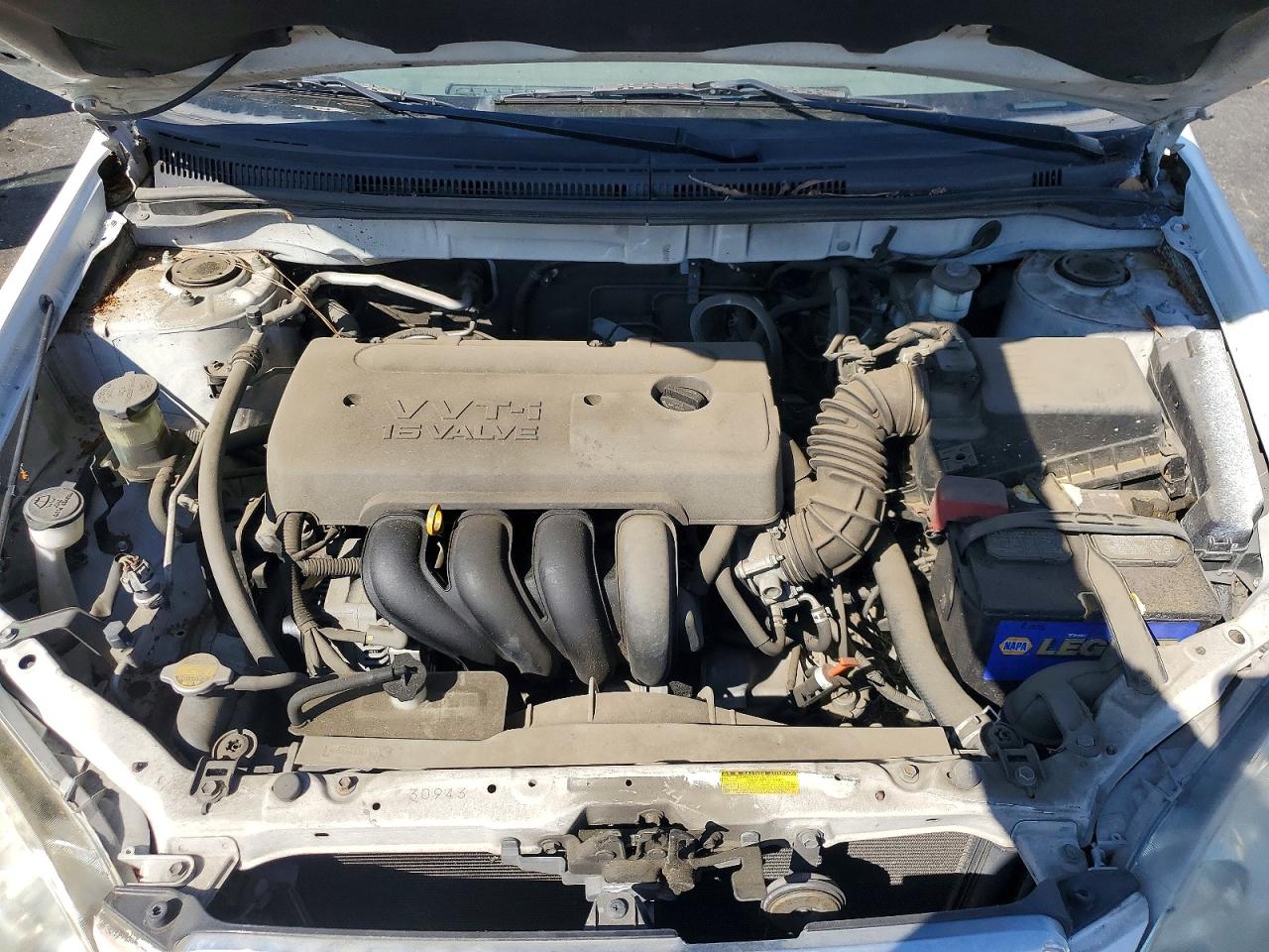 2008 Toyota Corolla Ce White vin: 1NXBR32EX8Z016327
