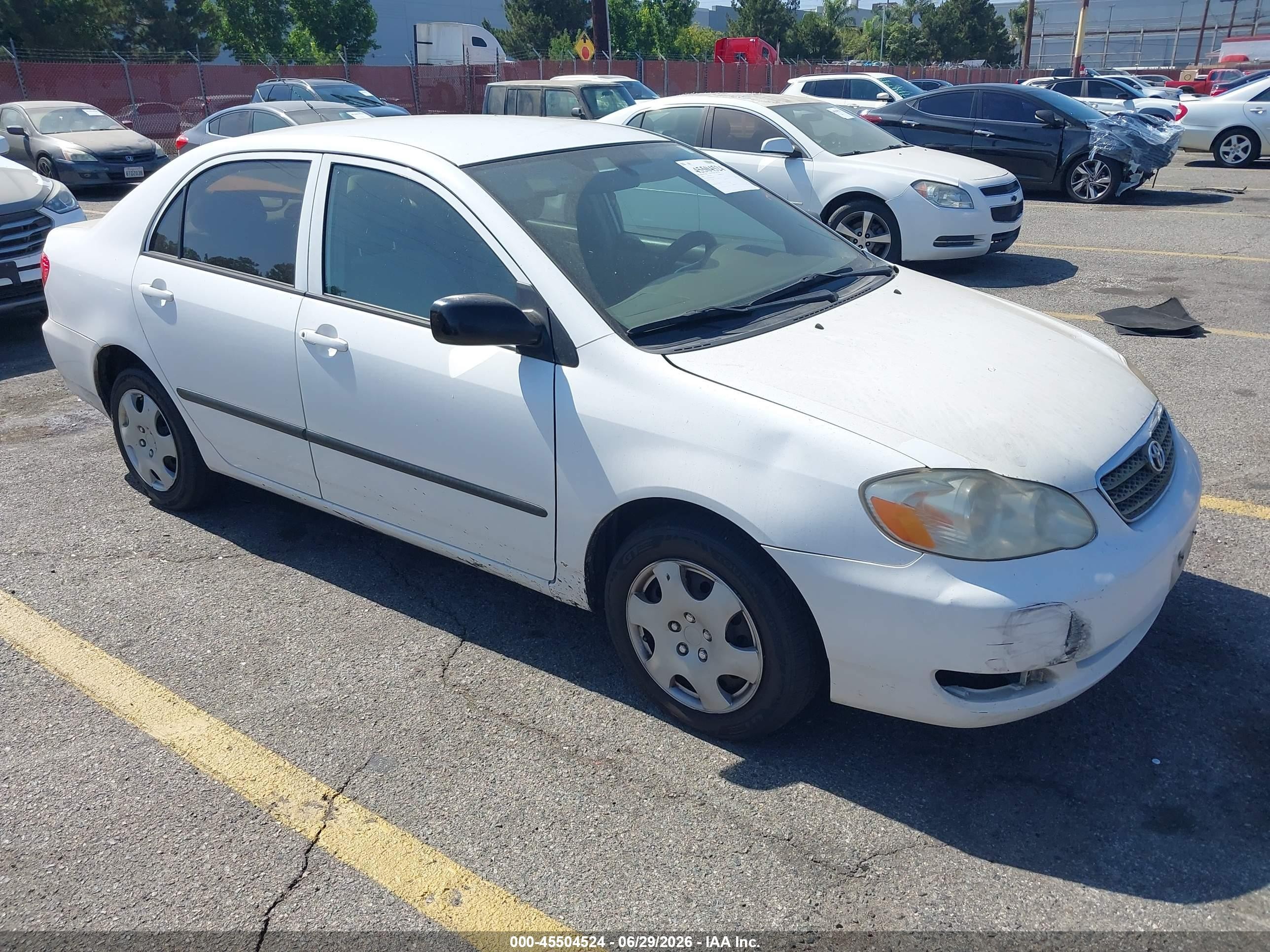 2008 Toyota Corolla Ce White vin: 1NXBR32EX8Z017994