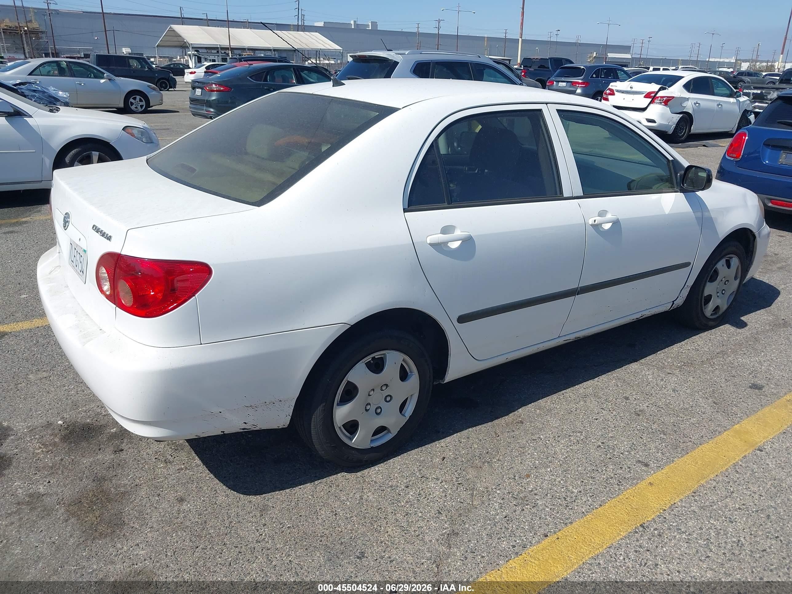2008 Toyota Corolla Ce White vin: 1NXBR32EX8Z017994