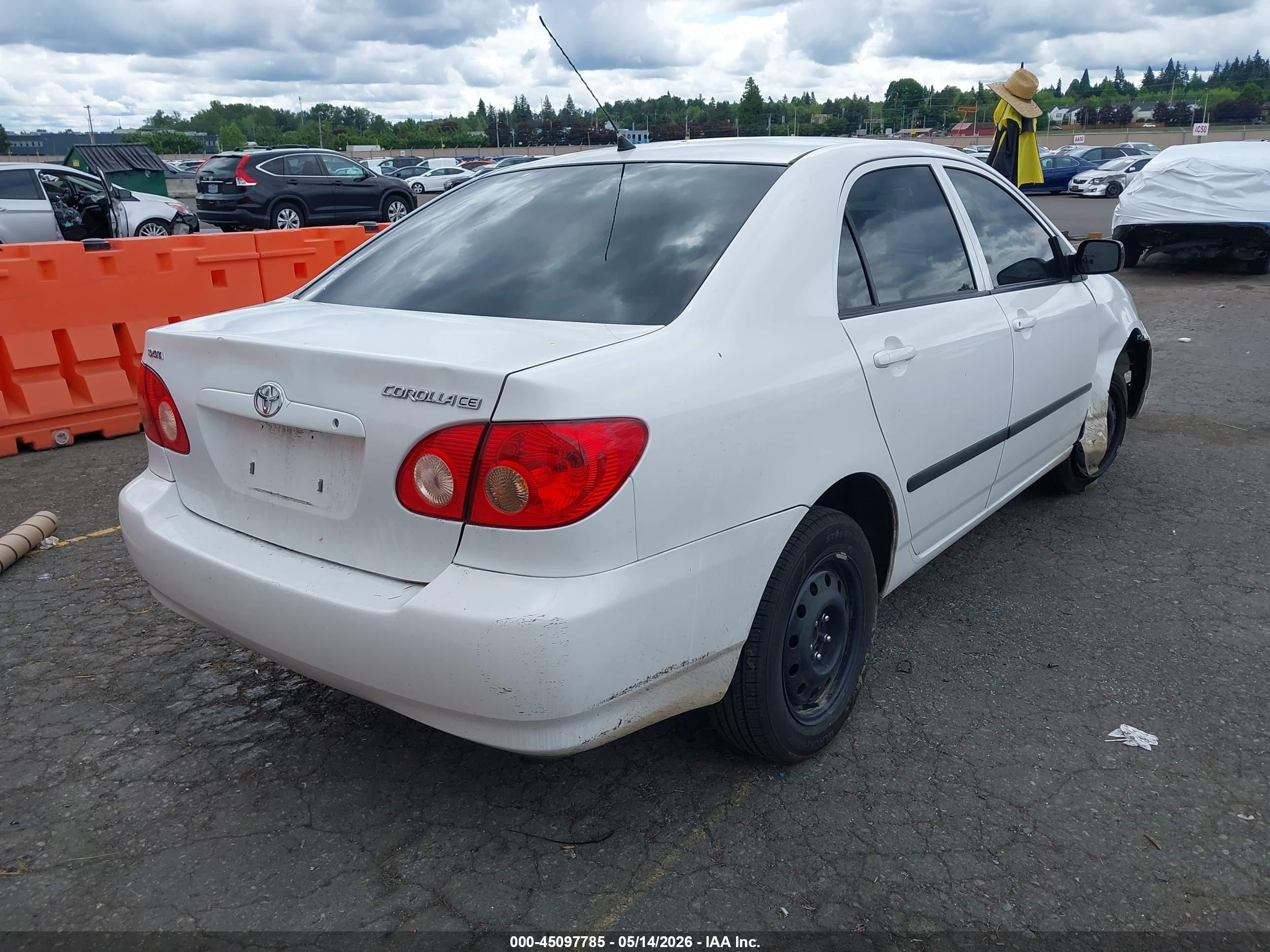 2008 Toyota Corolla Ce White vin: 1NXBR32EX8Z024024
