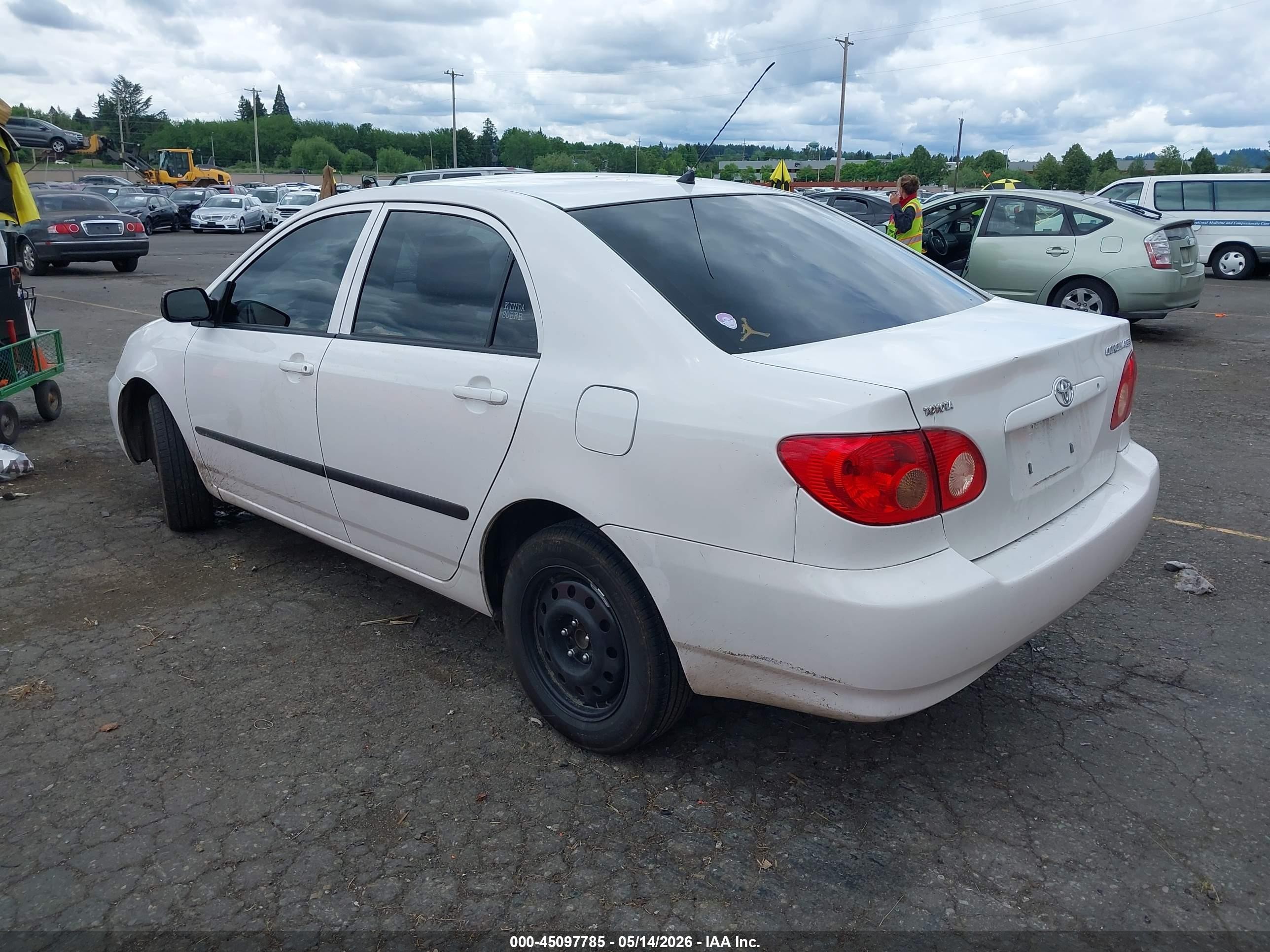 2008 Toyota Corolla Ce White vin: 1NXBR32EX8Z024024