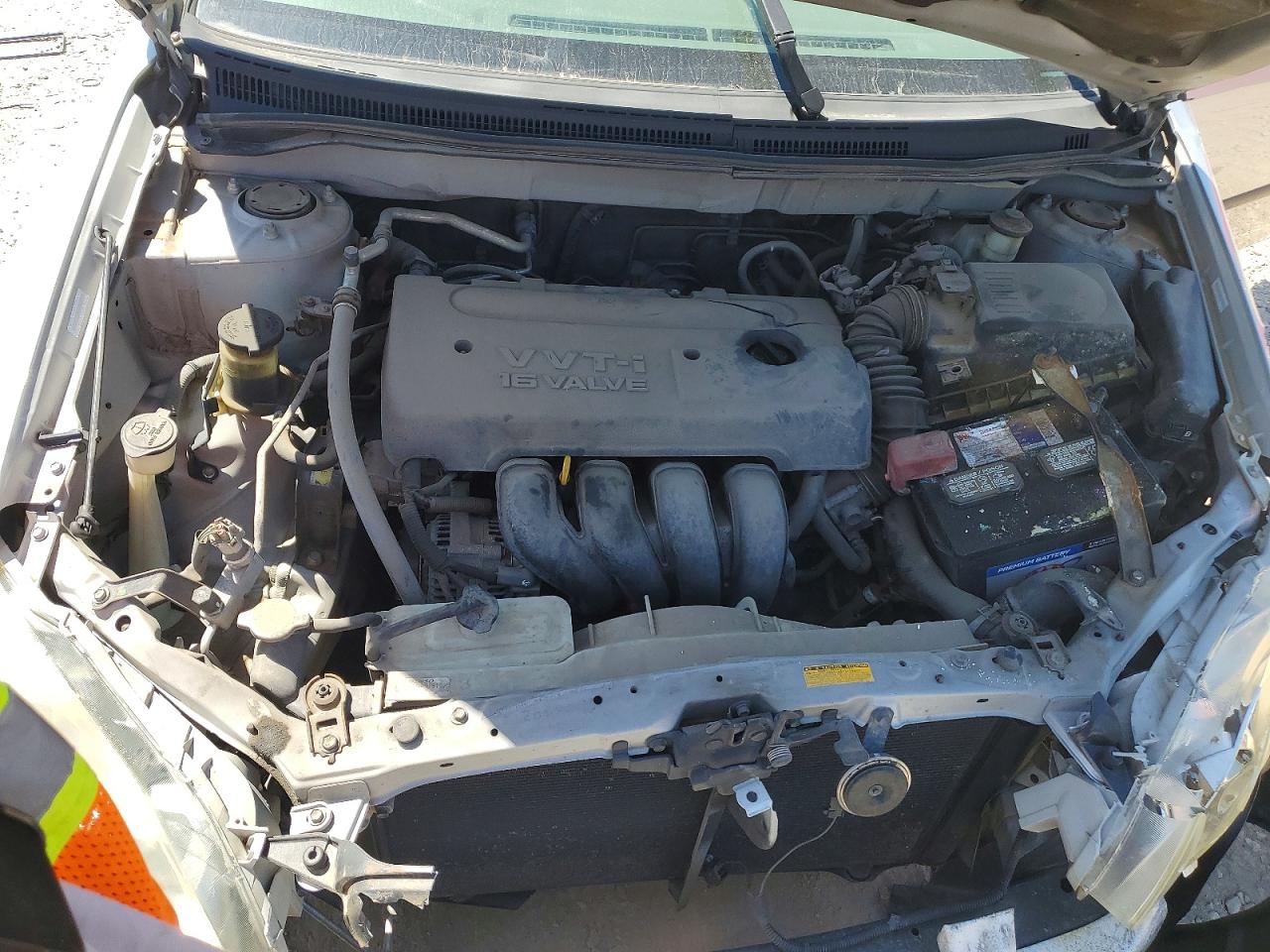 2008 Toyota Corolla Ce Silver vin: 1NXBR32EX8Z971399