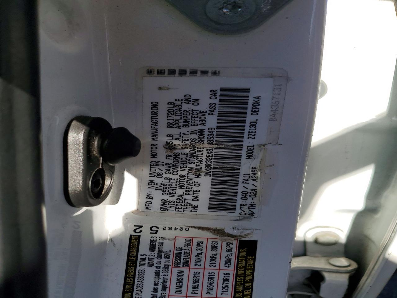 2008 Toyota Corolla Ce White vin: 1NXBR32EX8Z985349