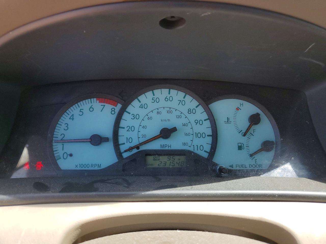 2004 Toyota Corolla Le Красный vin: 1NXBR38E74Z304159