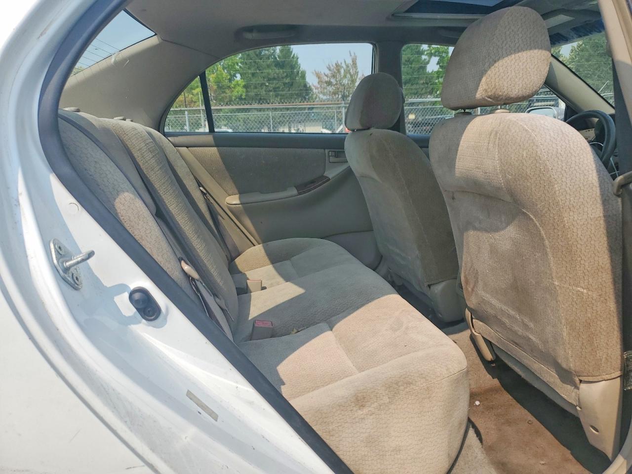 2003 Toyota Corolla Le Белый vin: 1NXBR38E93Z024774