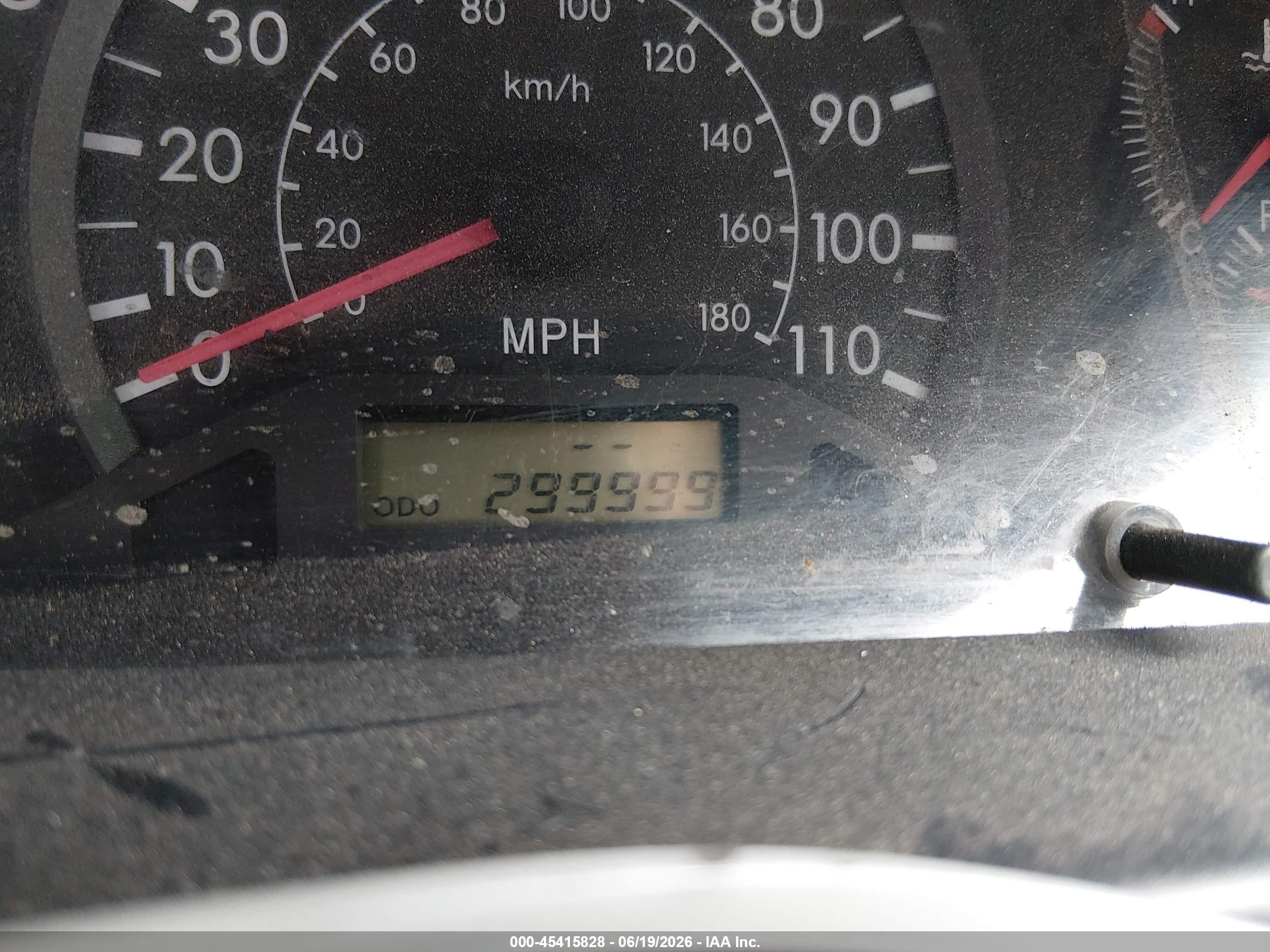 2003 Toyota Corolla Ce Silver vin: 1NXBR38EX3Z148908
