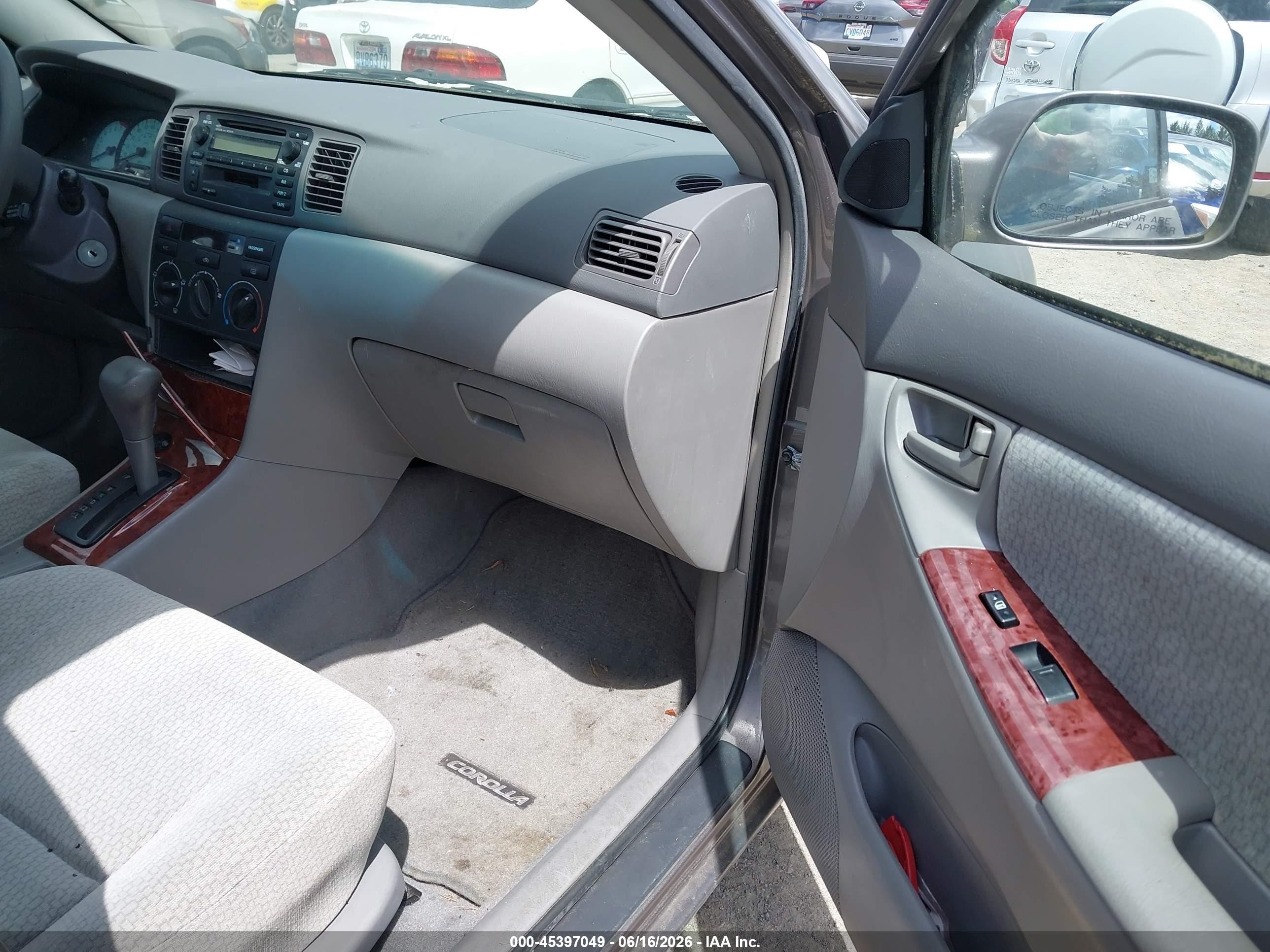 2004 Toyota Corolla Le Gray vin: 1NXBR38EX4Z253613