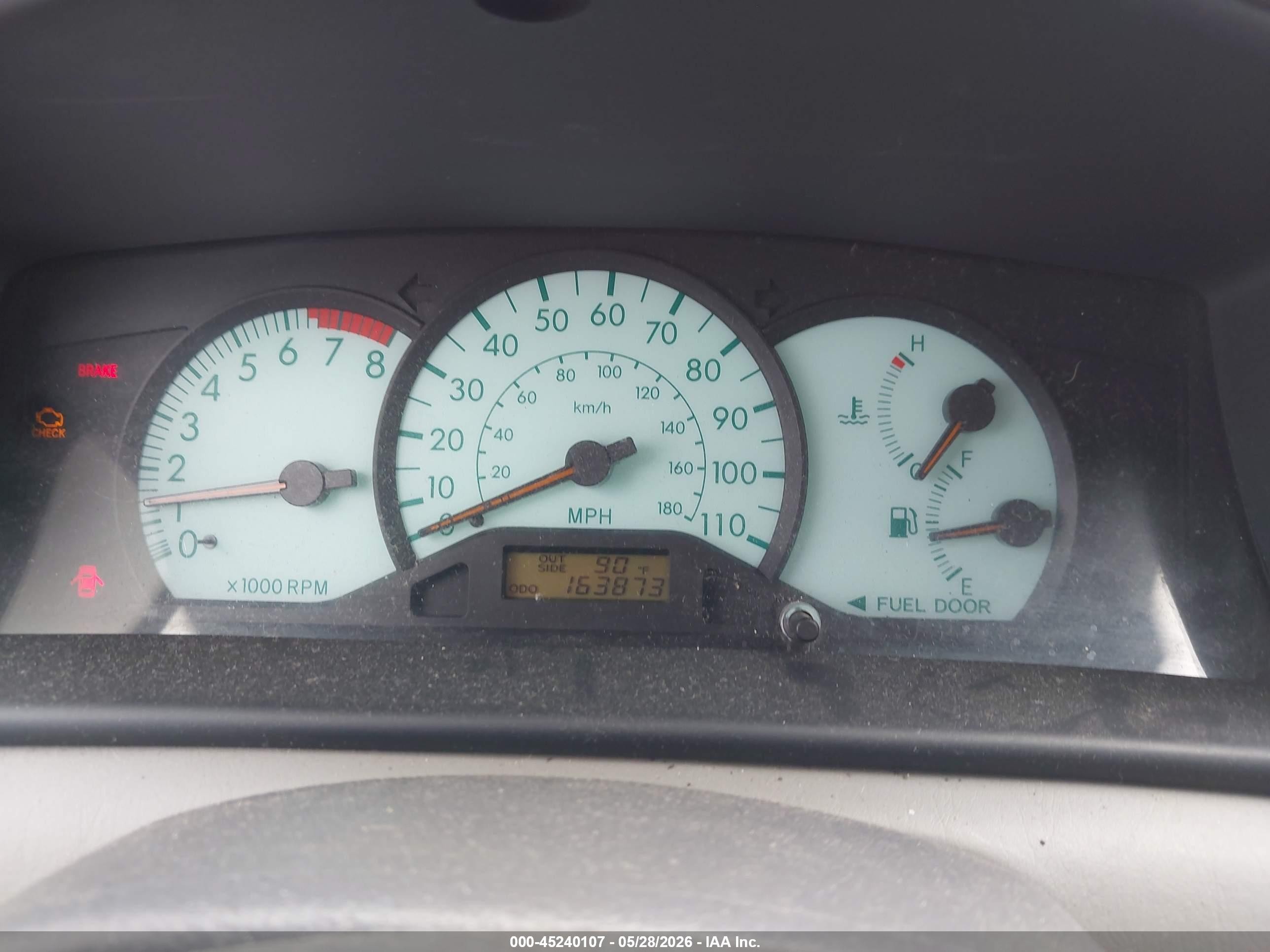 2003 Toyota Corolla   White vin: 1NXBR3HEX3D075099