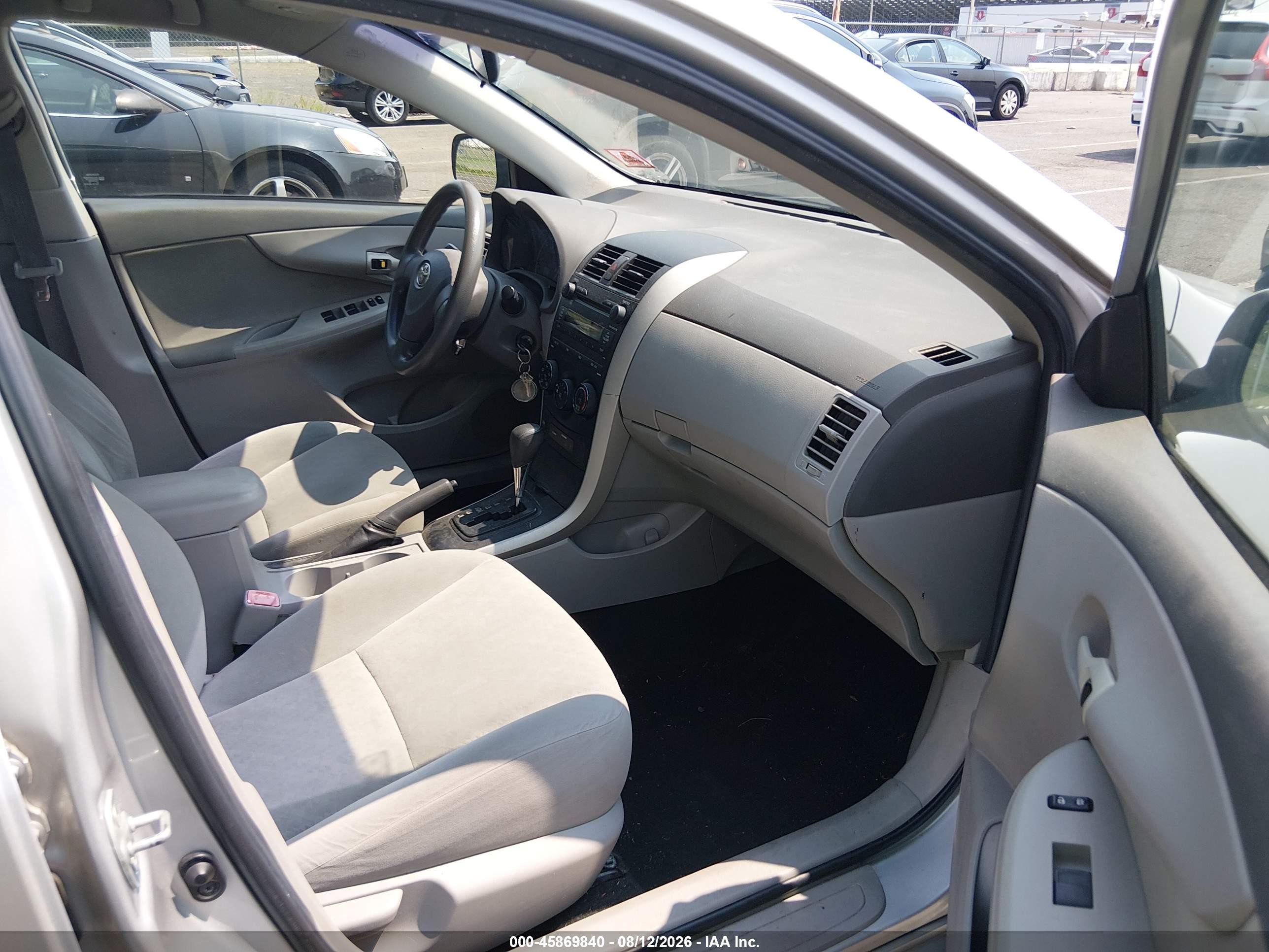 2009 Toyota Corolla Le Gray vin: 1NXBU40E09Z018404