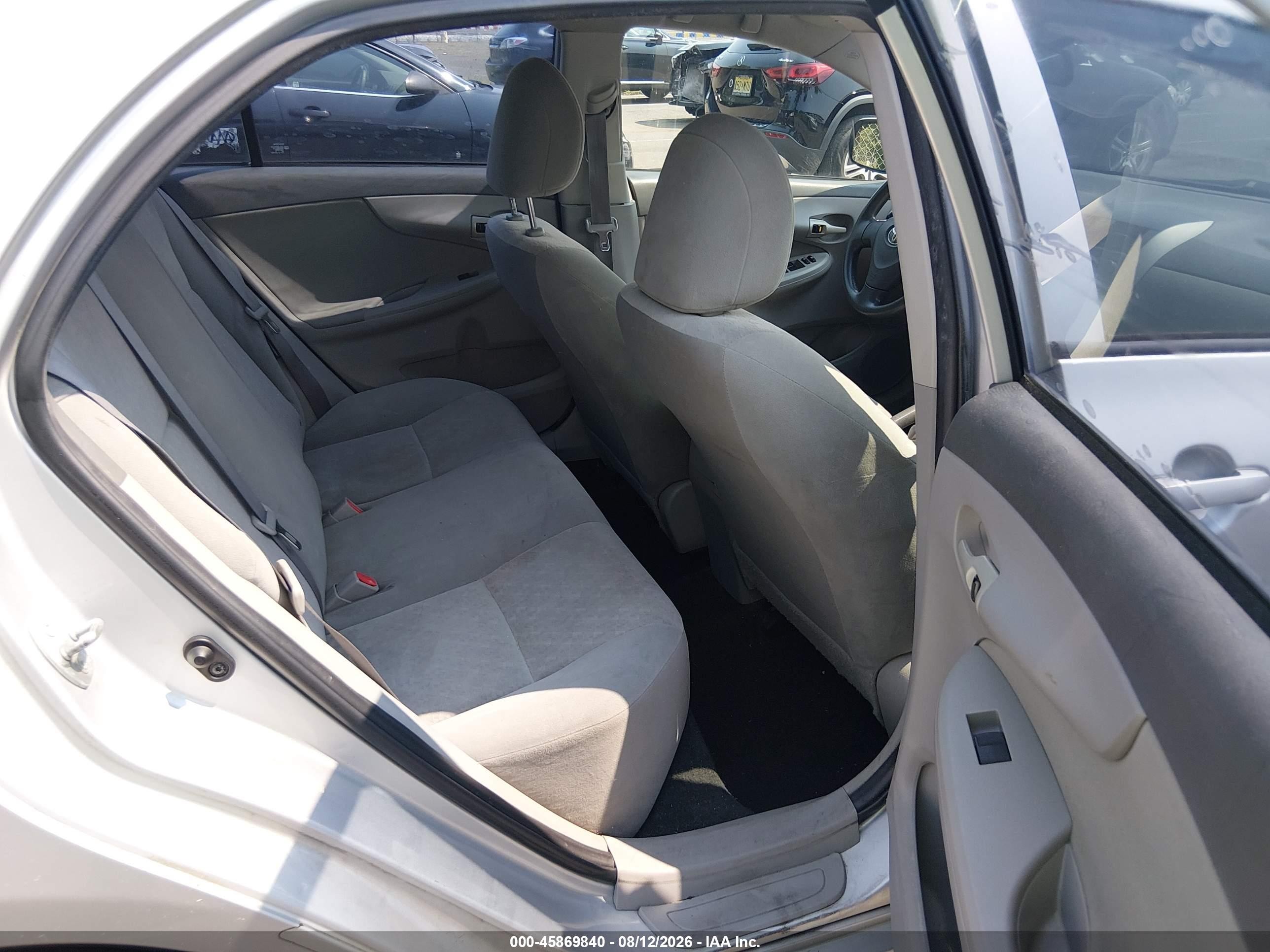 2009 Toyota Corolla Le Gray vin: 1NXBU40E09Z018404
