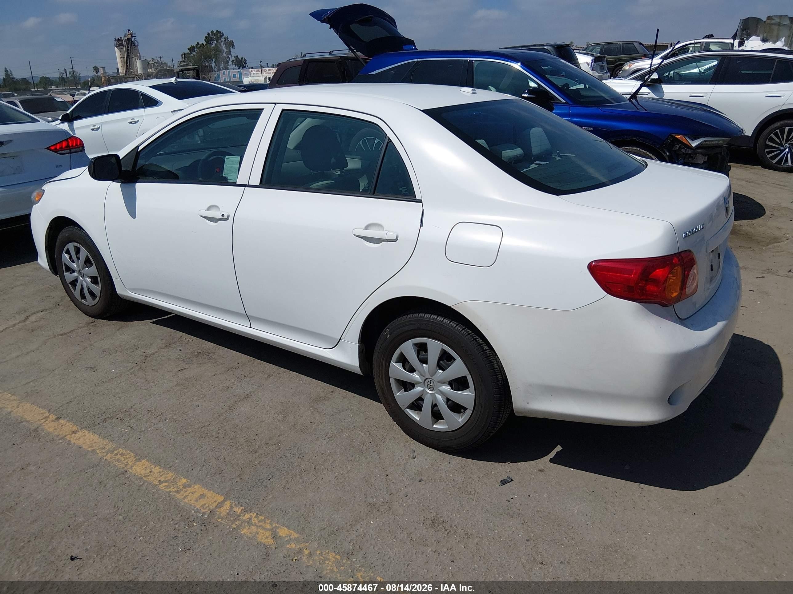 2009 Toyota Corolla   Белый vin: 1NXBU40E09Z031105
