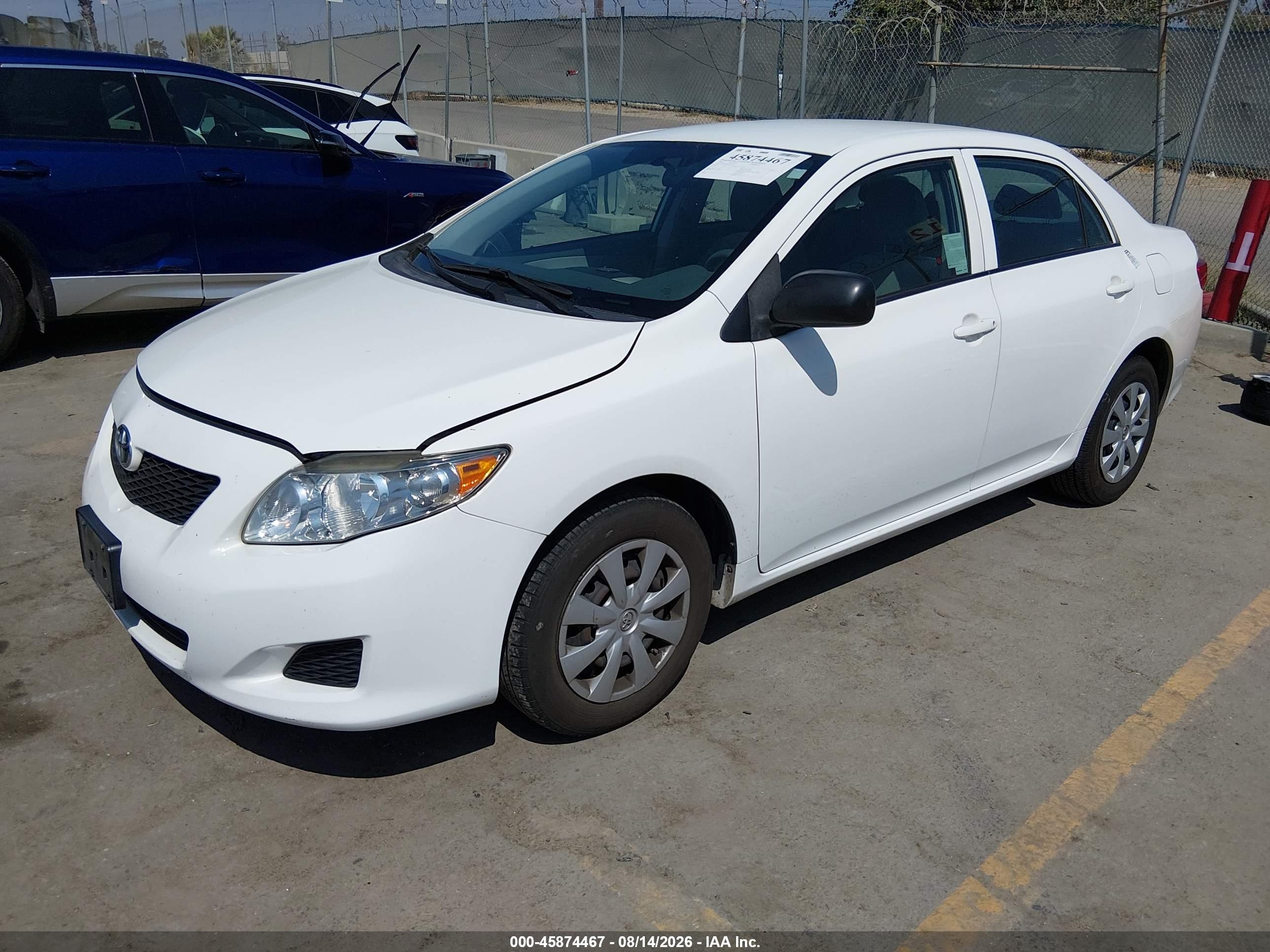 2009 Toyota Corolla   Белый vin: 1NXBU40E09Z031105