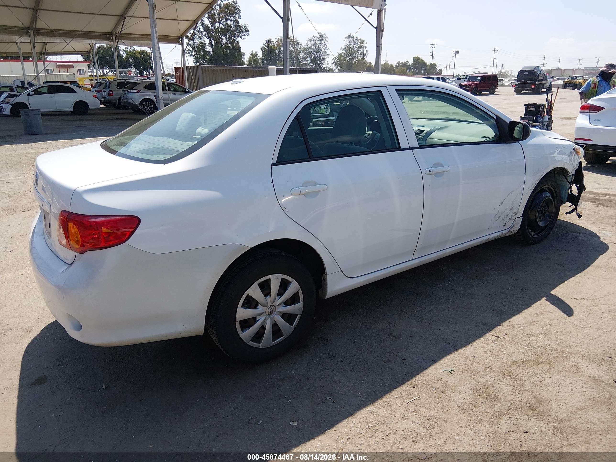 2009 Toyota Corolla   Белый vin: 1NXBU40E09Z031105