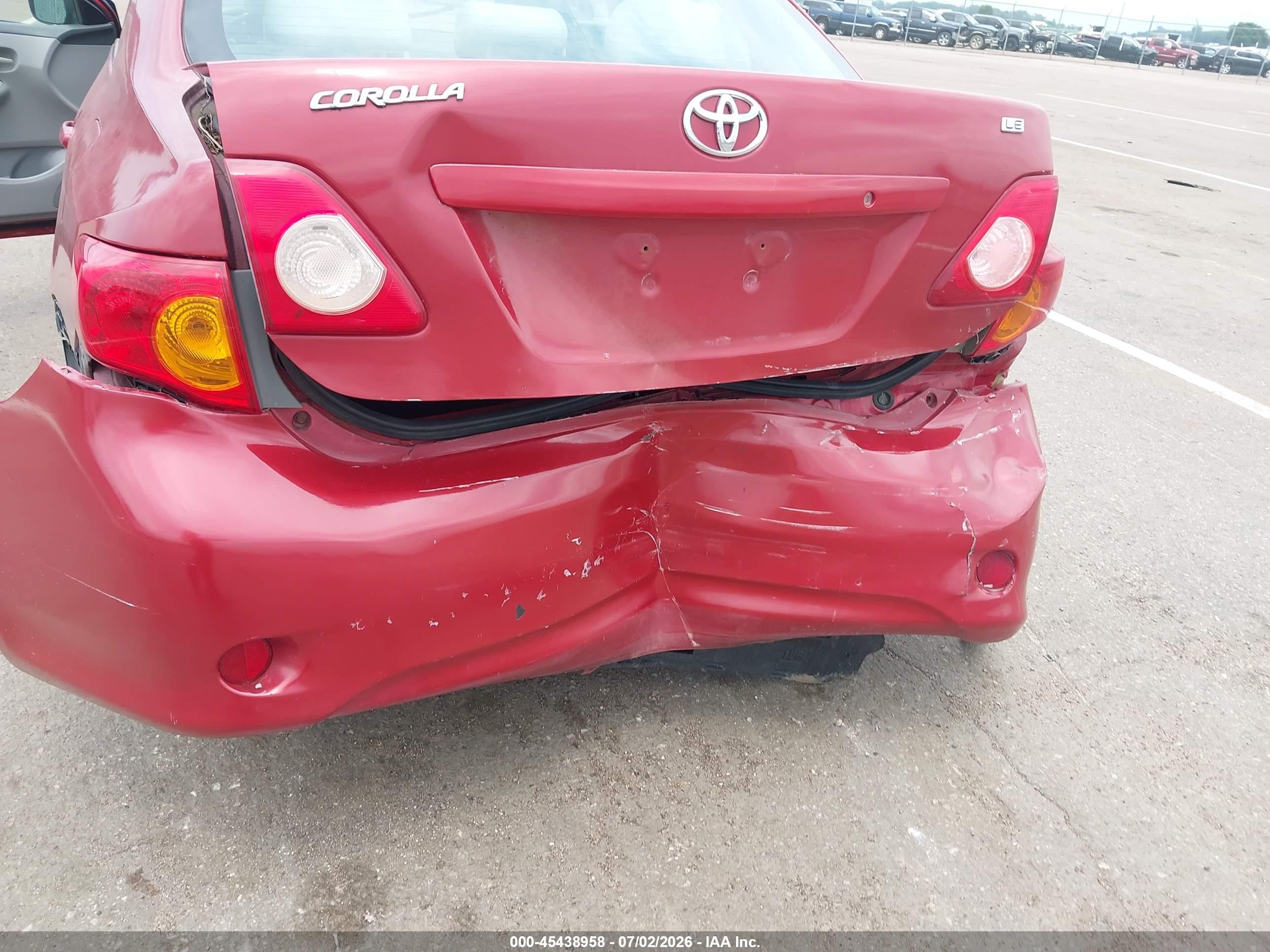2009 Toyota Corolla Le Red vin: 1NXBU40E09Z036191