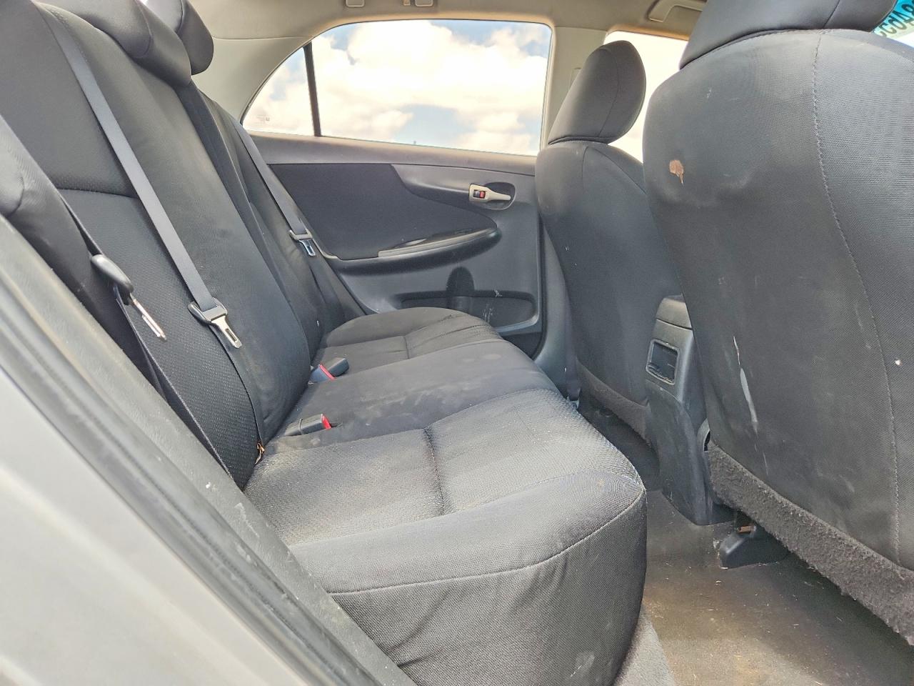 2009 Toyota Corolla S Silver vin: 1NXBU40E09Z067201