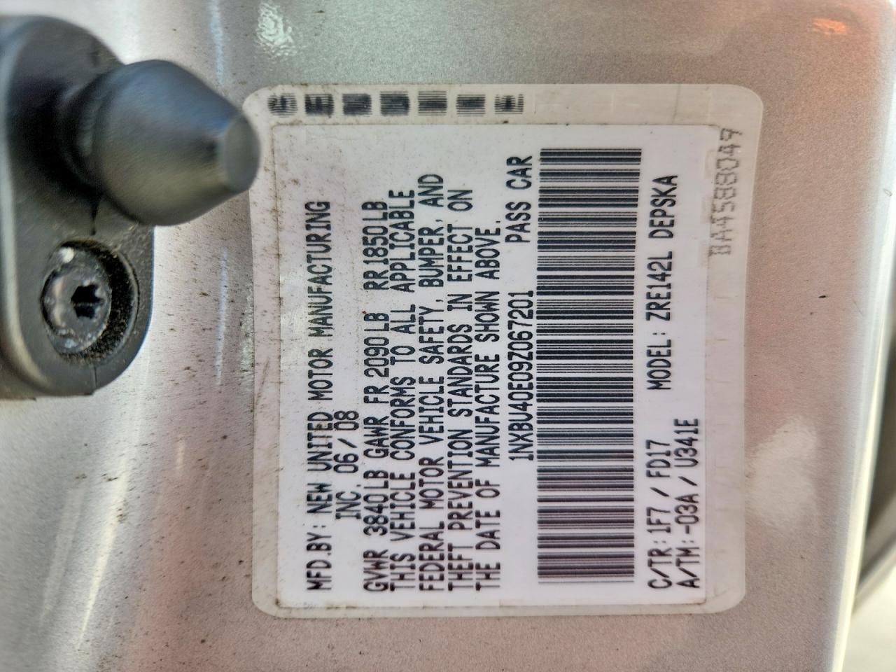 2009 Toyota Corolla S Silver vin: 1NXBU40E09Z067201