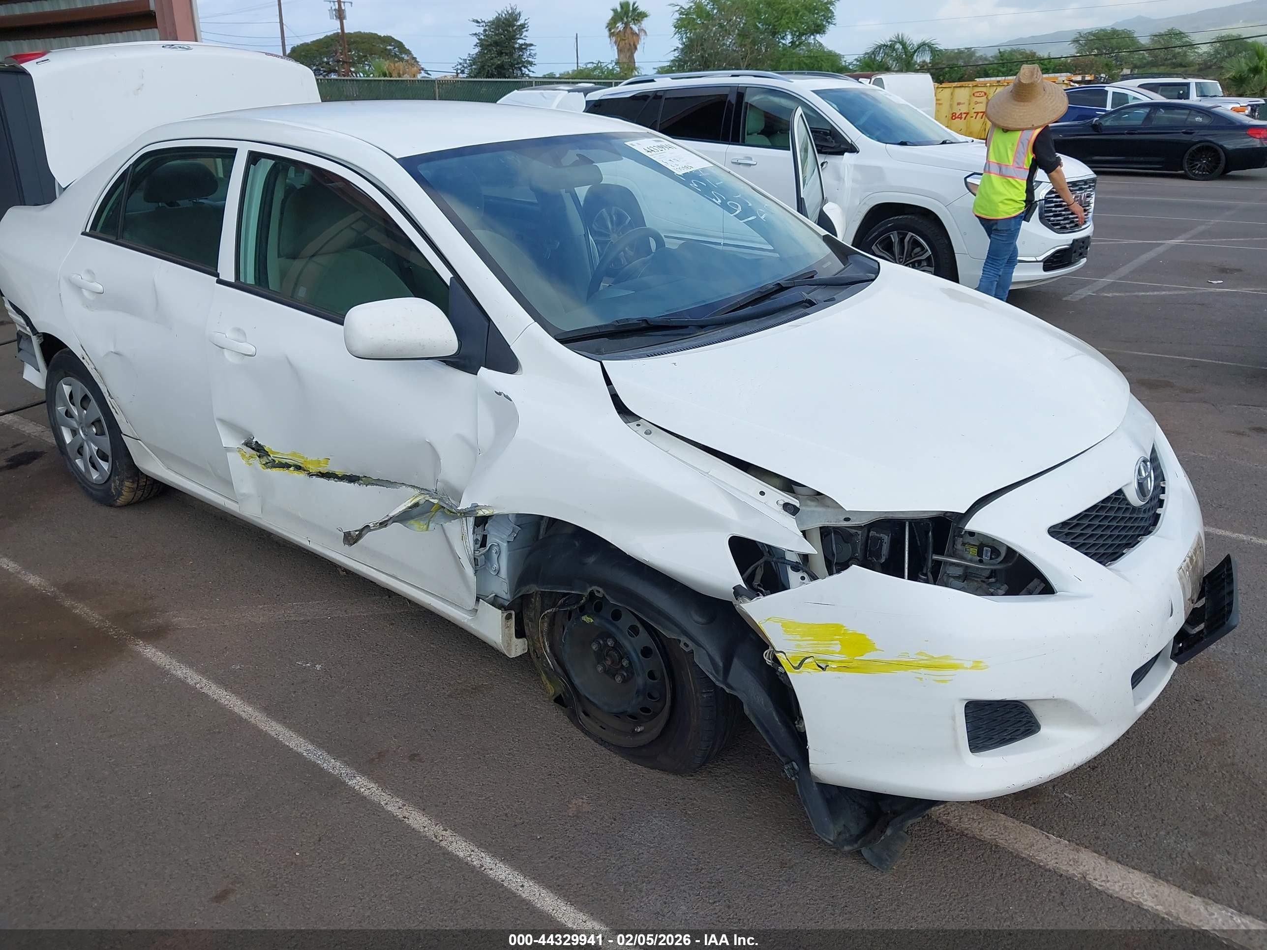 2009 Toyota Corolla Le Белый vin: 1NXBU40E09Z076688