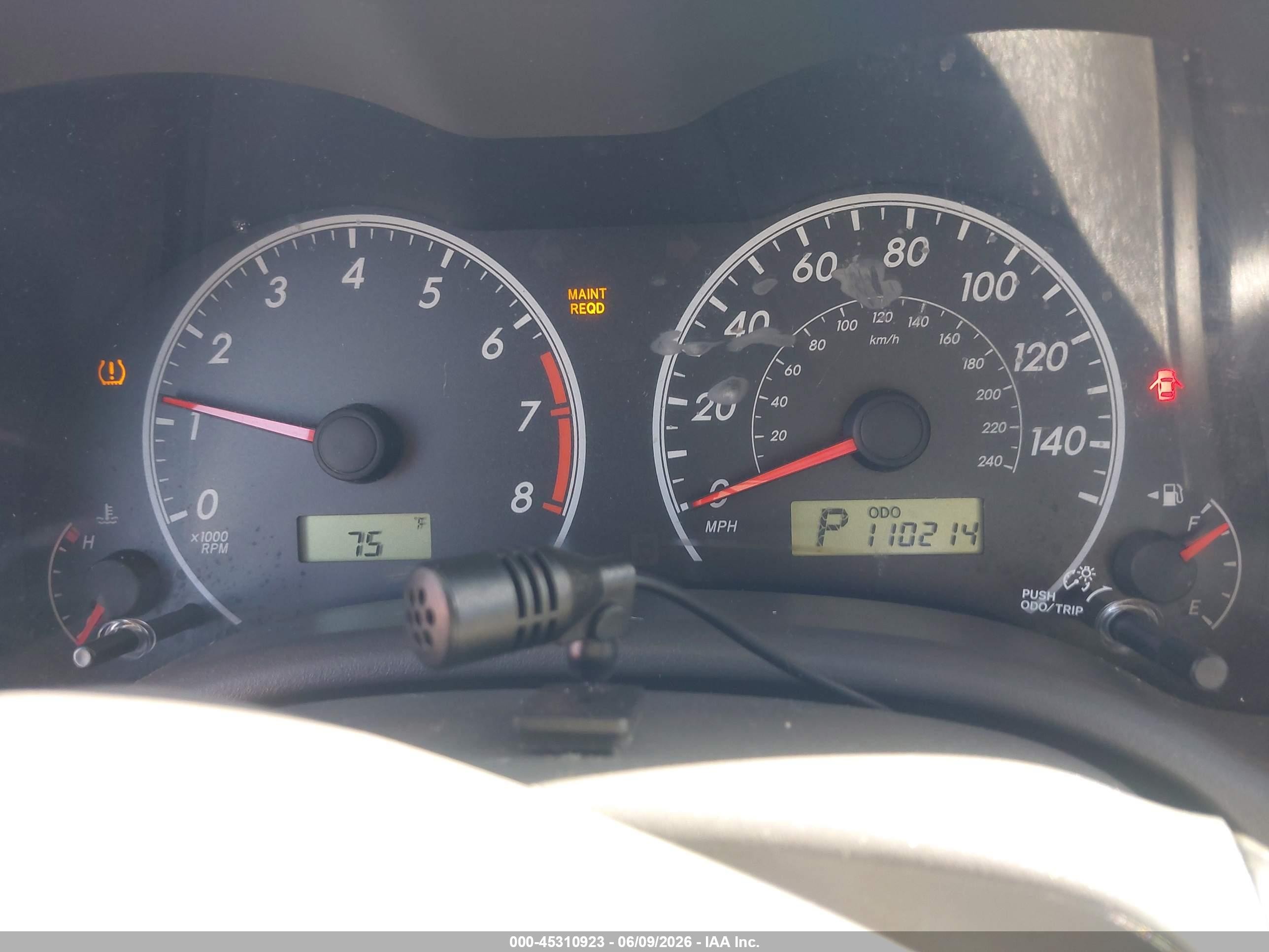 2009 Toyota Corolla Le White vin: 1NXBU40E09Z079560