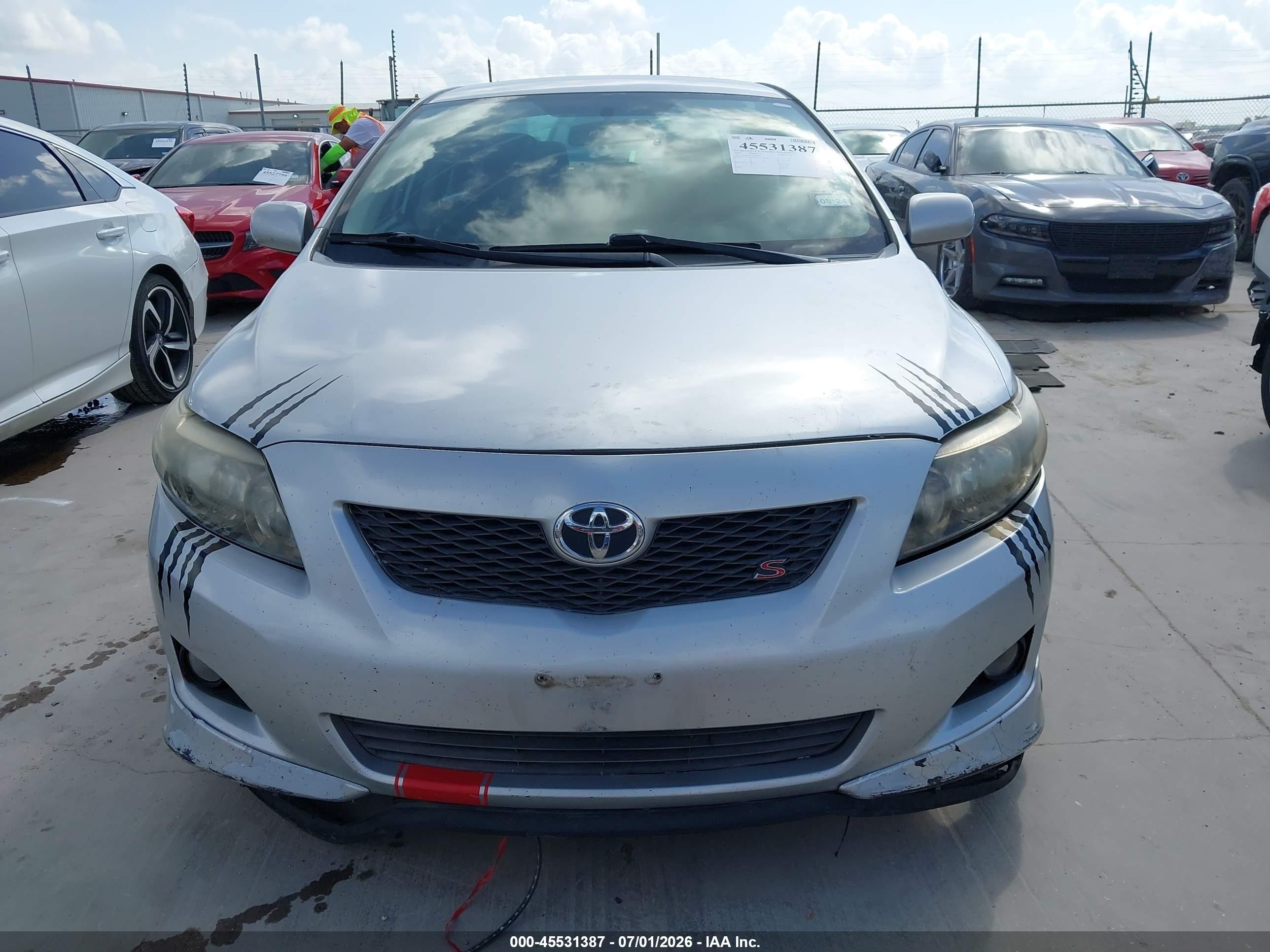 2009 Toyota Corolla S Серебряный vin: 1NXBU40E09Z099954